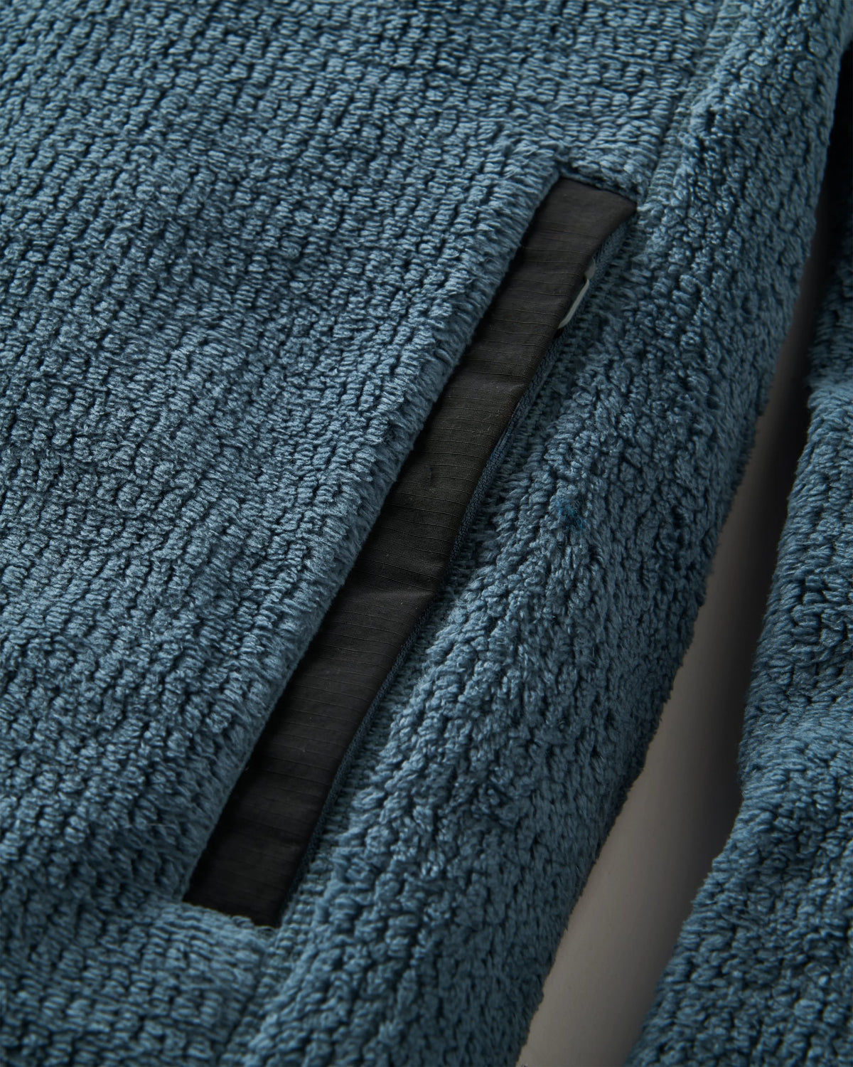 Venturescape Men's Recycled Fleece - Storm Grey/ Black - Flatlay