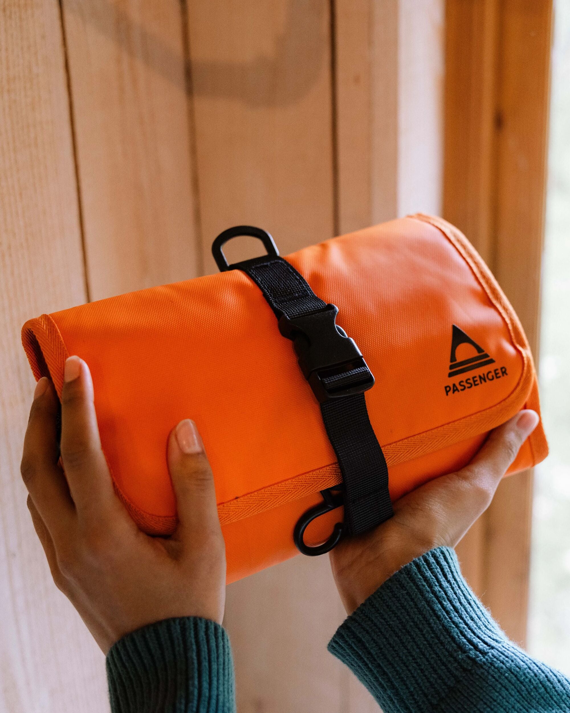 Drop Recycled Wash Kit - Sunrise Orange - Lifestyle