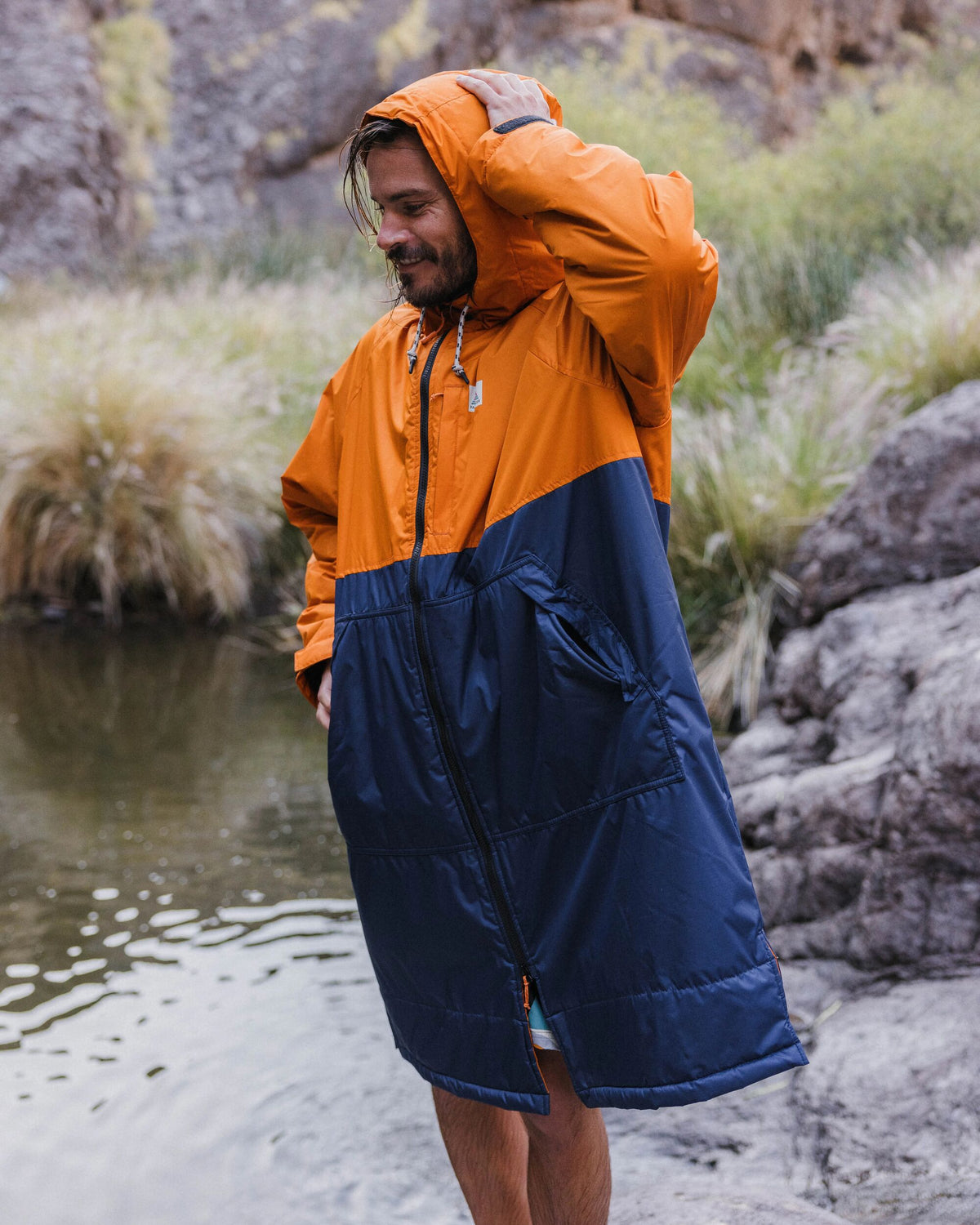 Waves Sherpa Lined Changing Robe - Sunrise Orange/Rich Navy - Lifestyle - Male
