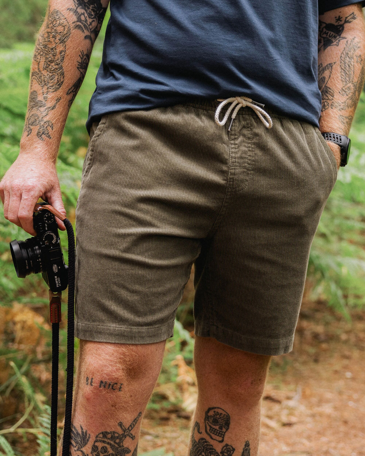 Drifter Cord Short - Dusty Olive - Lifestyle