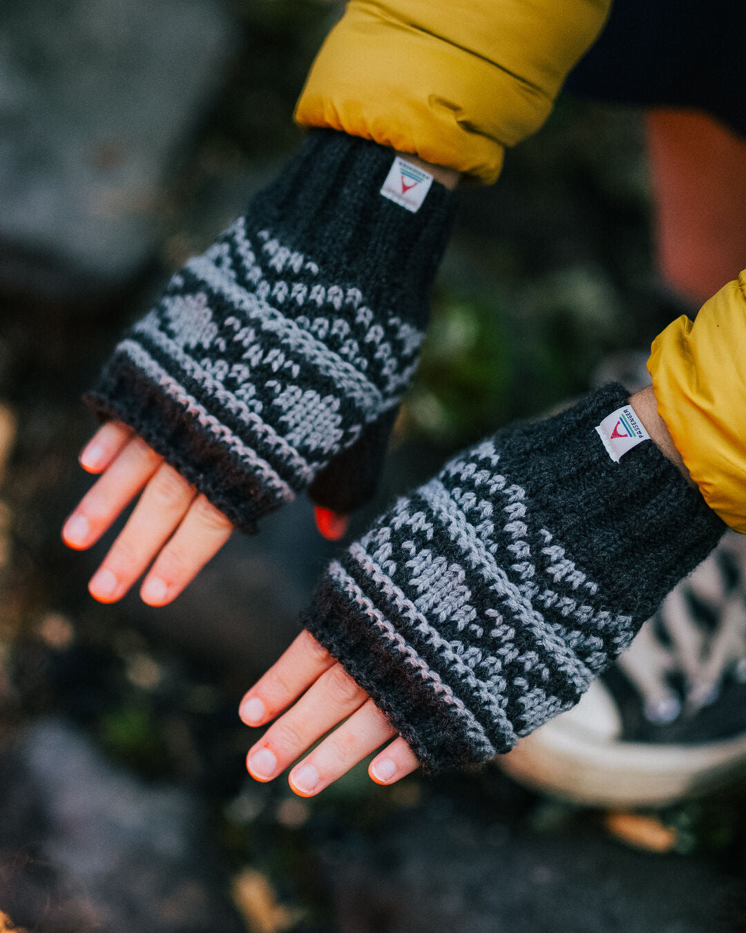 handschuhe englisch mittens Lily Gefütterte fingerlose Fleece-Handschuhe Schwarz – Passenger
