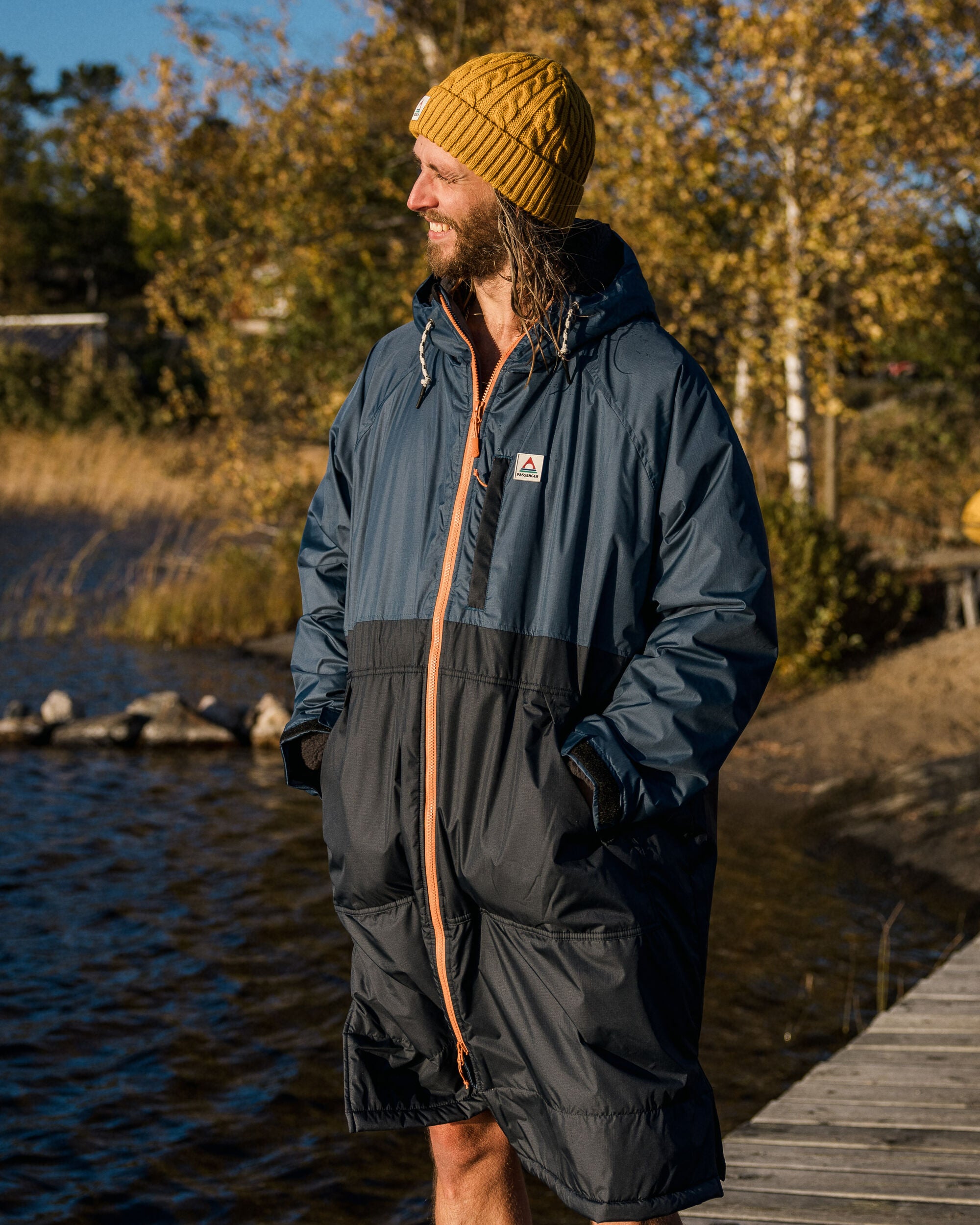 Waves Recycled Sherpa-Lined Changing Robe - Dark Denim/ Deep Navy - Lifestyle - Male