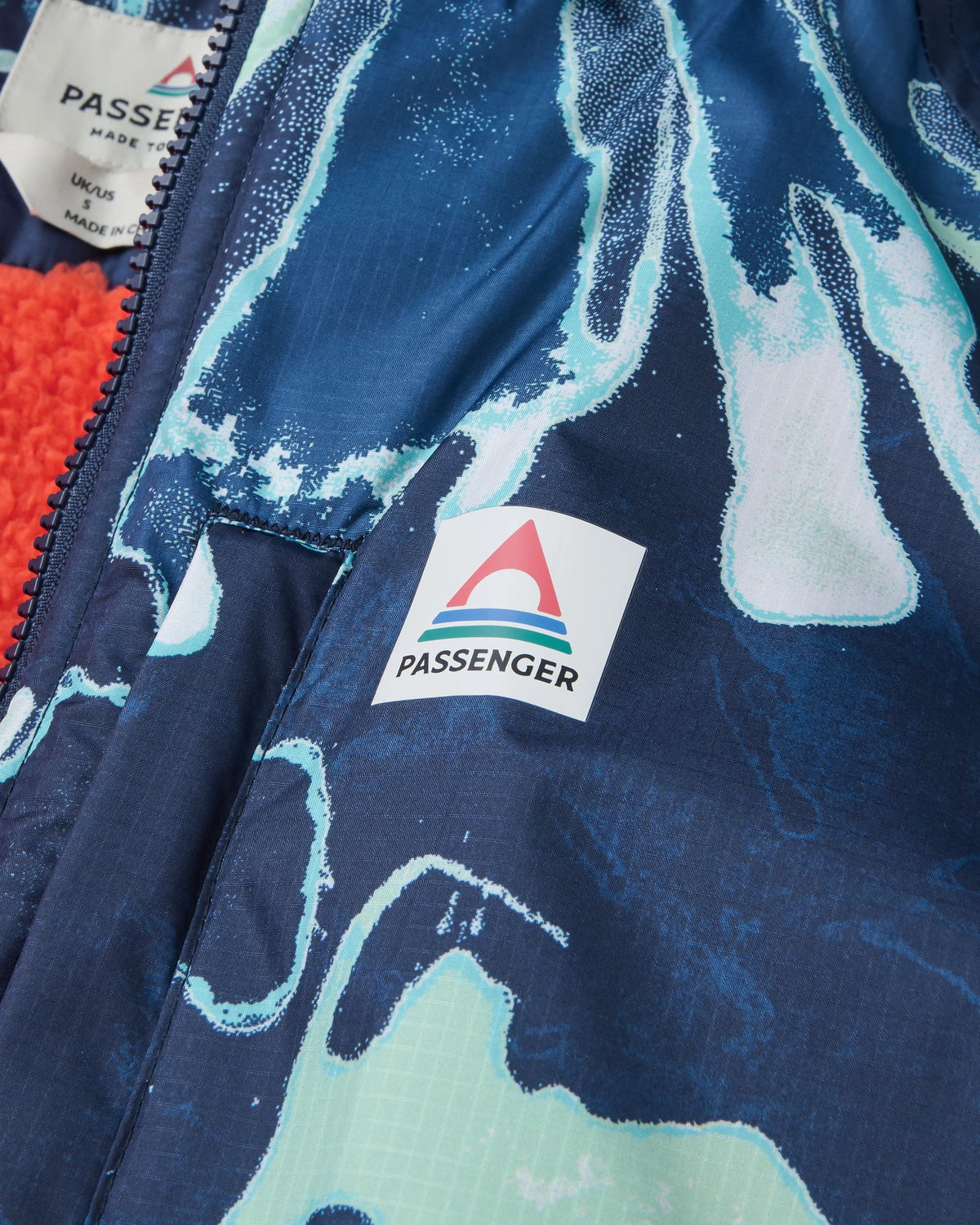 Waves Sherpa Lined Changing Robe - Frost Rich Navy - Flatlay