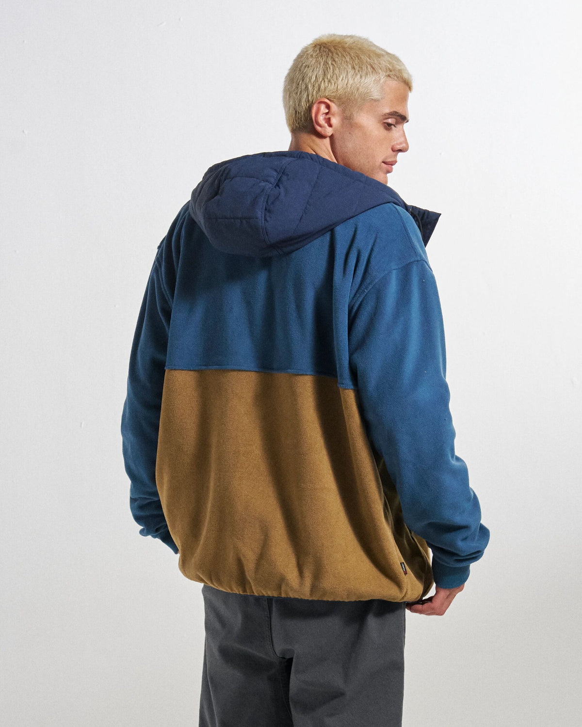 Woodland Full Zip Hooded Polartec® Fleece - Dark Denim/Caramel - Studio Model