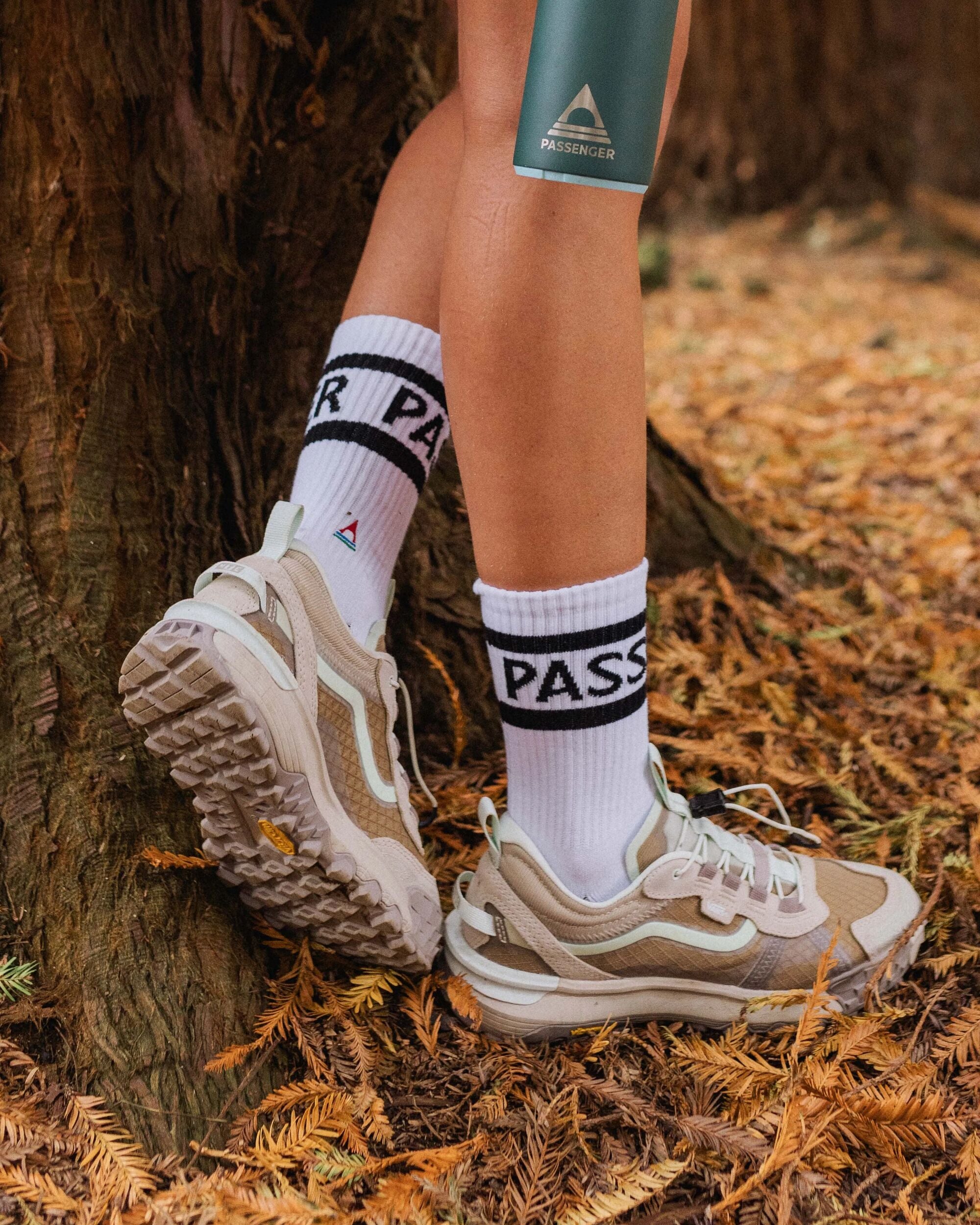 Classic Passenger Crew Socks - White - Lifestyle - Female