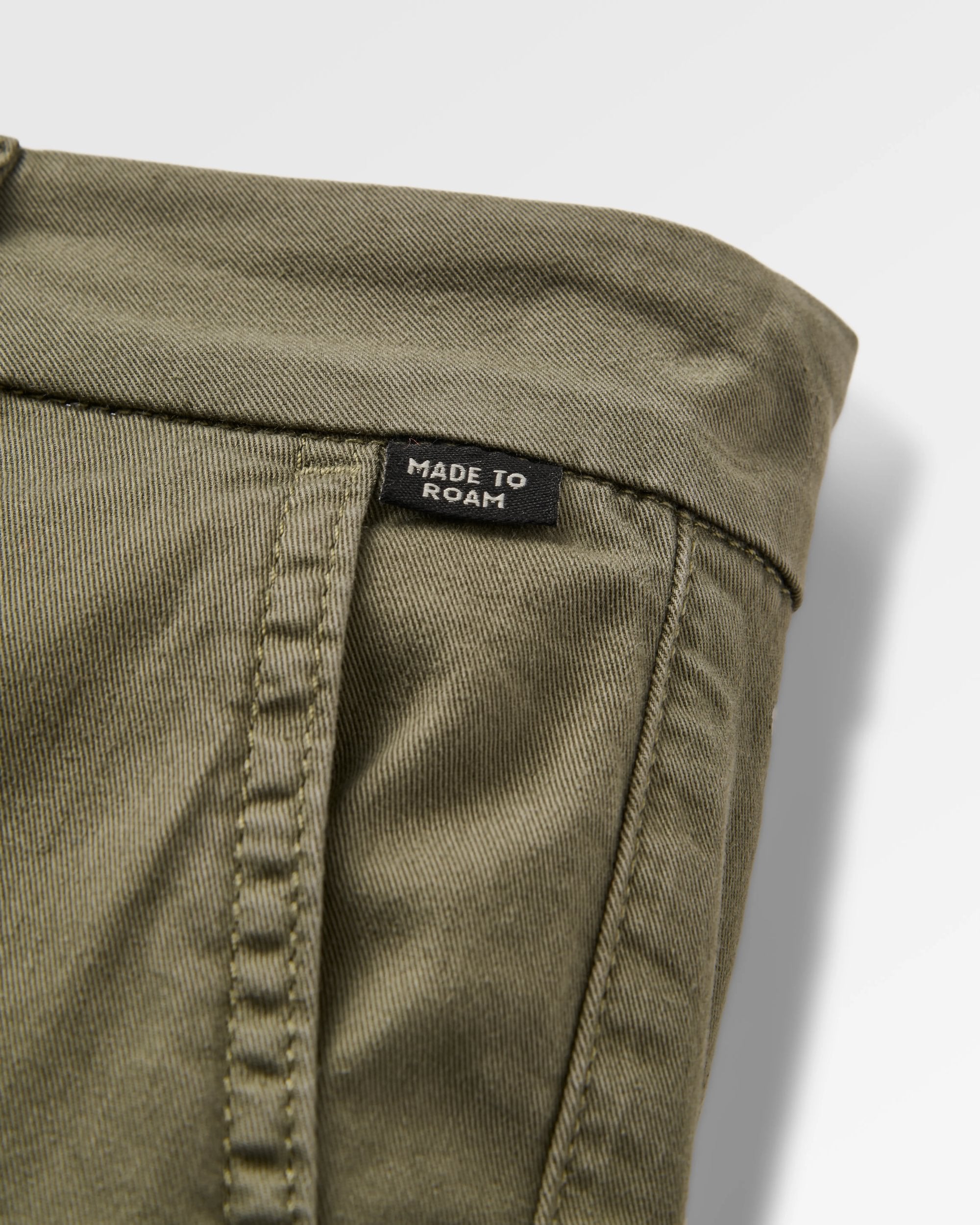365 Cotton Short - Dusty Olive - Flatlay