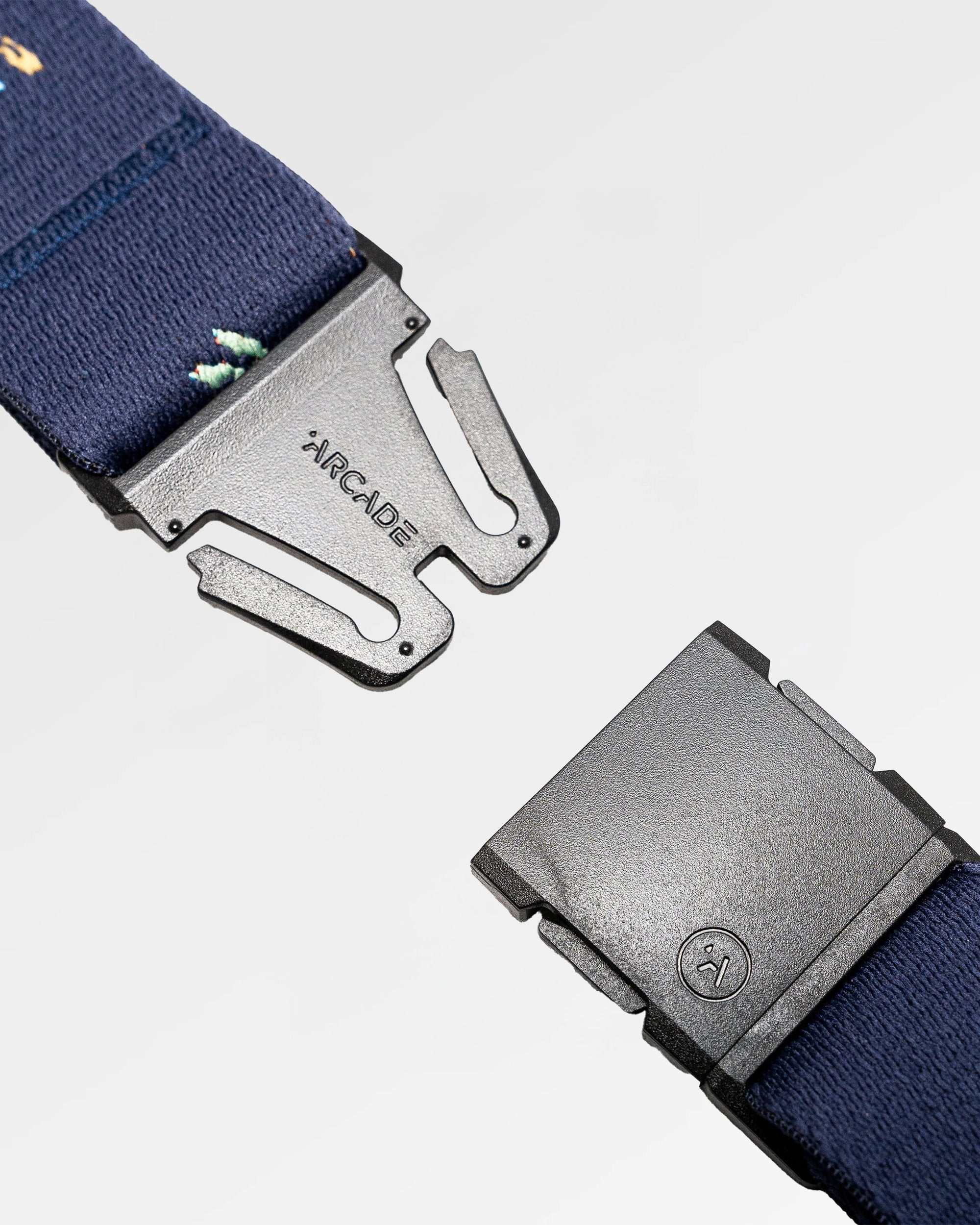 Arcade Belts Save the Waves - Navy - Flatlay