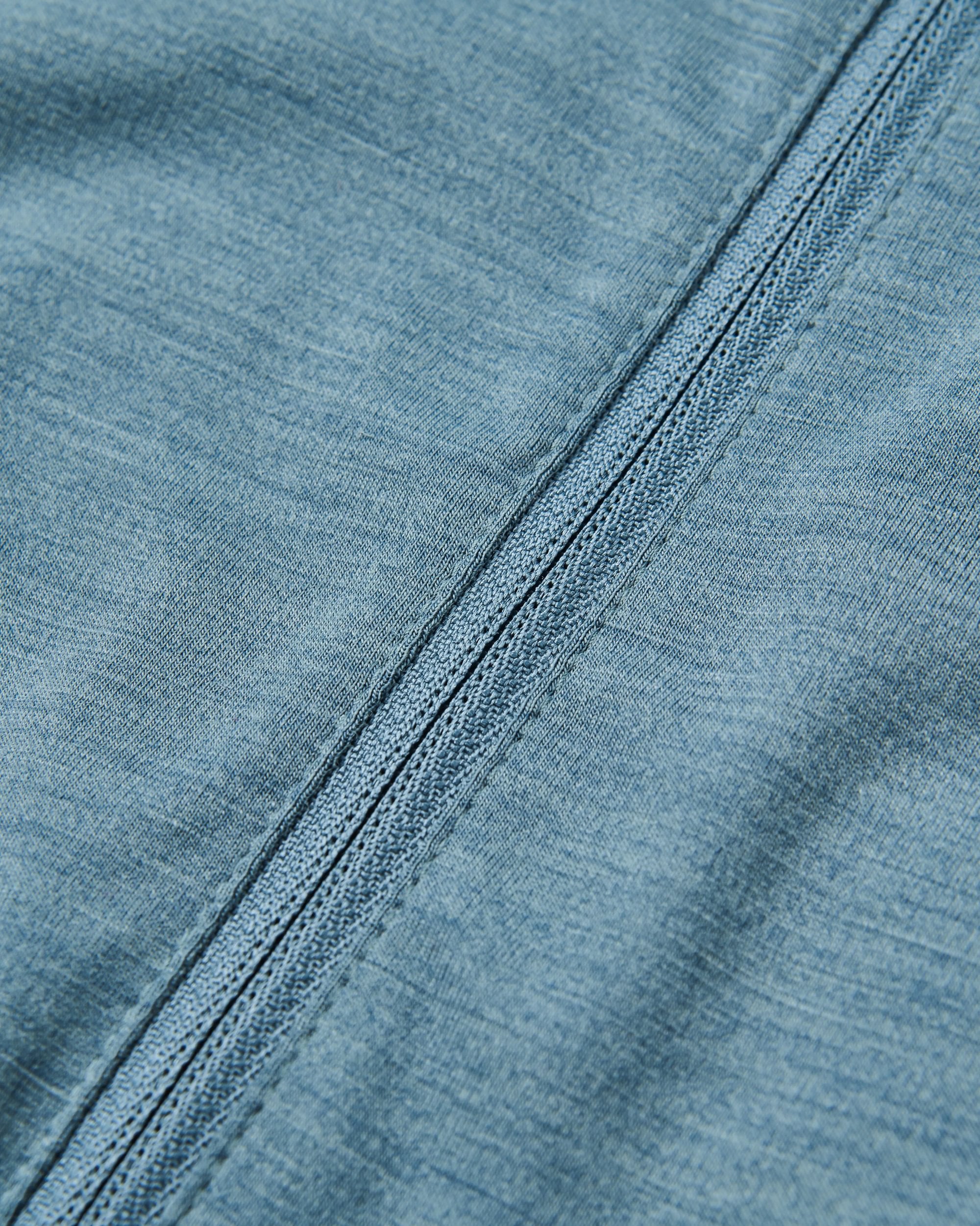 Snowscape Men's Merino Base Layer Top - Storm Grey - Flatlay