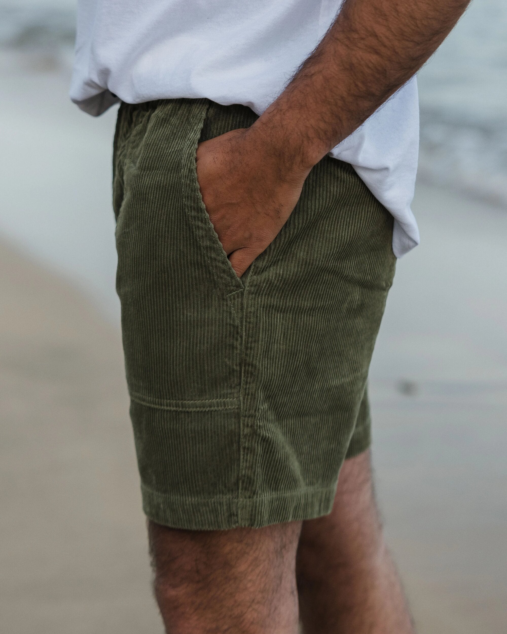 Topanga Cord Short - Khaki - Lifestyle