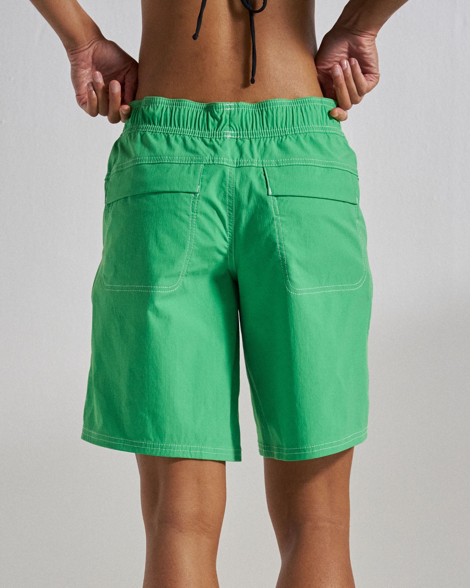 Searcher Longer Line 10" Boardshort - True Green - Studio Model