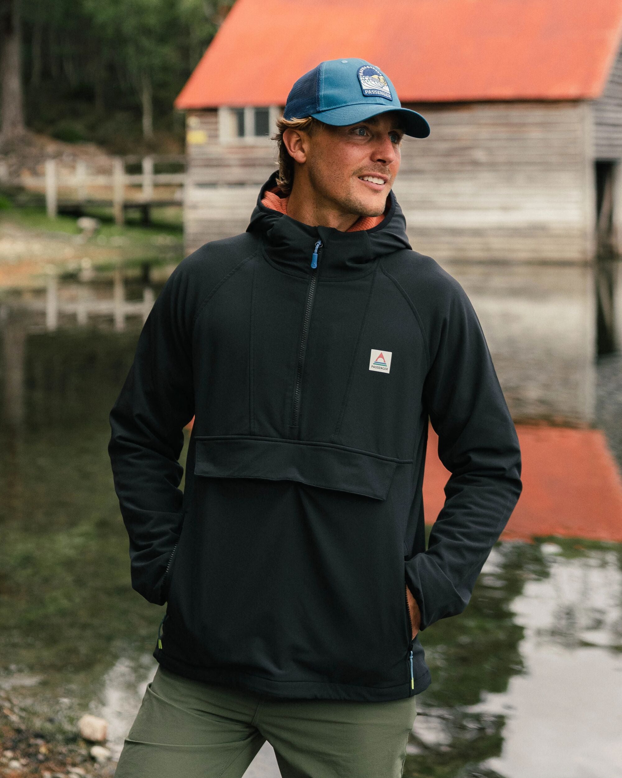 Roamer Recycled Softshell Jacket - Black - Lifestyle