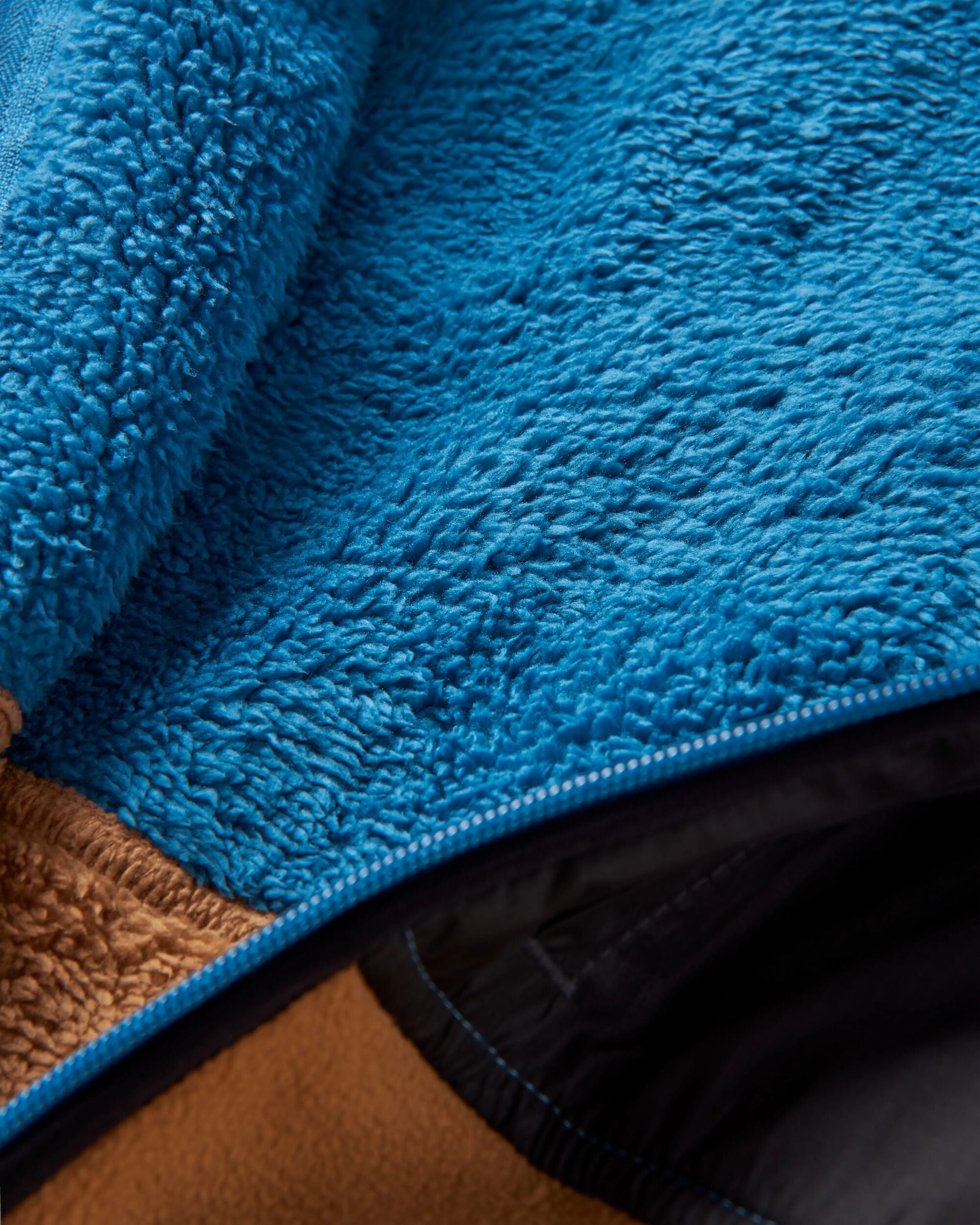 Loch Hooded Recycled Polar Fleece - Toffee/Blue Steel - Flatlay