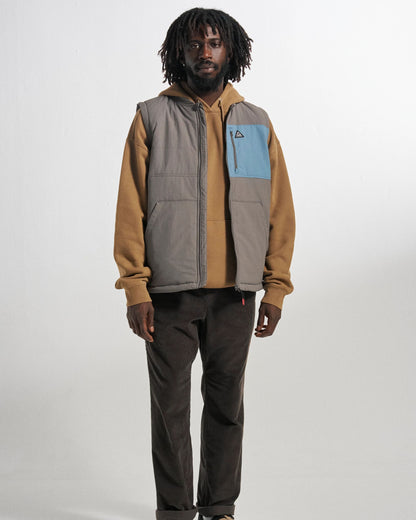 Oceanic Insulated Vest - Slate Grey - Studio Model