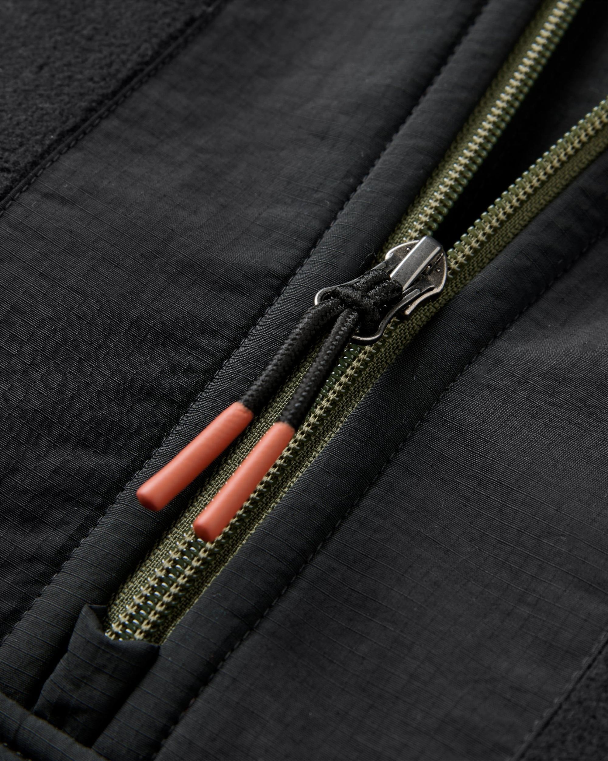 Woodland Hooded 1/2 Zip Recycled Polartec® Fleece - Black/Khaki - Flatlay