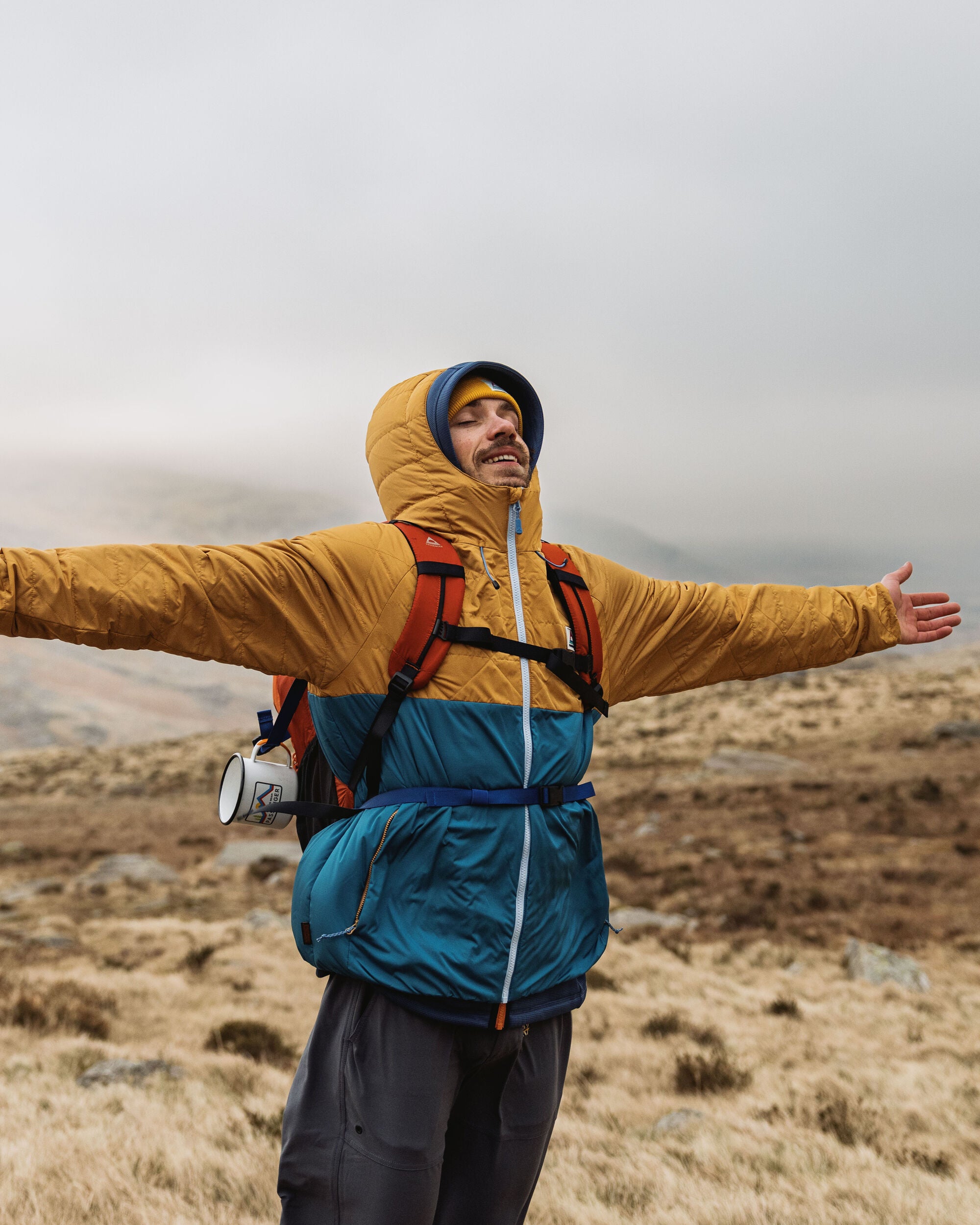 Base Recycled Thermore® Insulated Jacket - Dusty Ochre/ Corsair Blue - Lifestyle