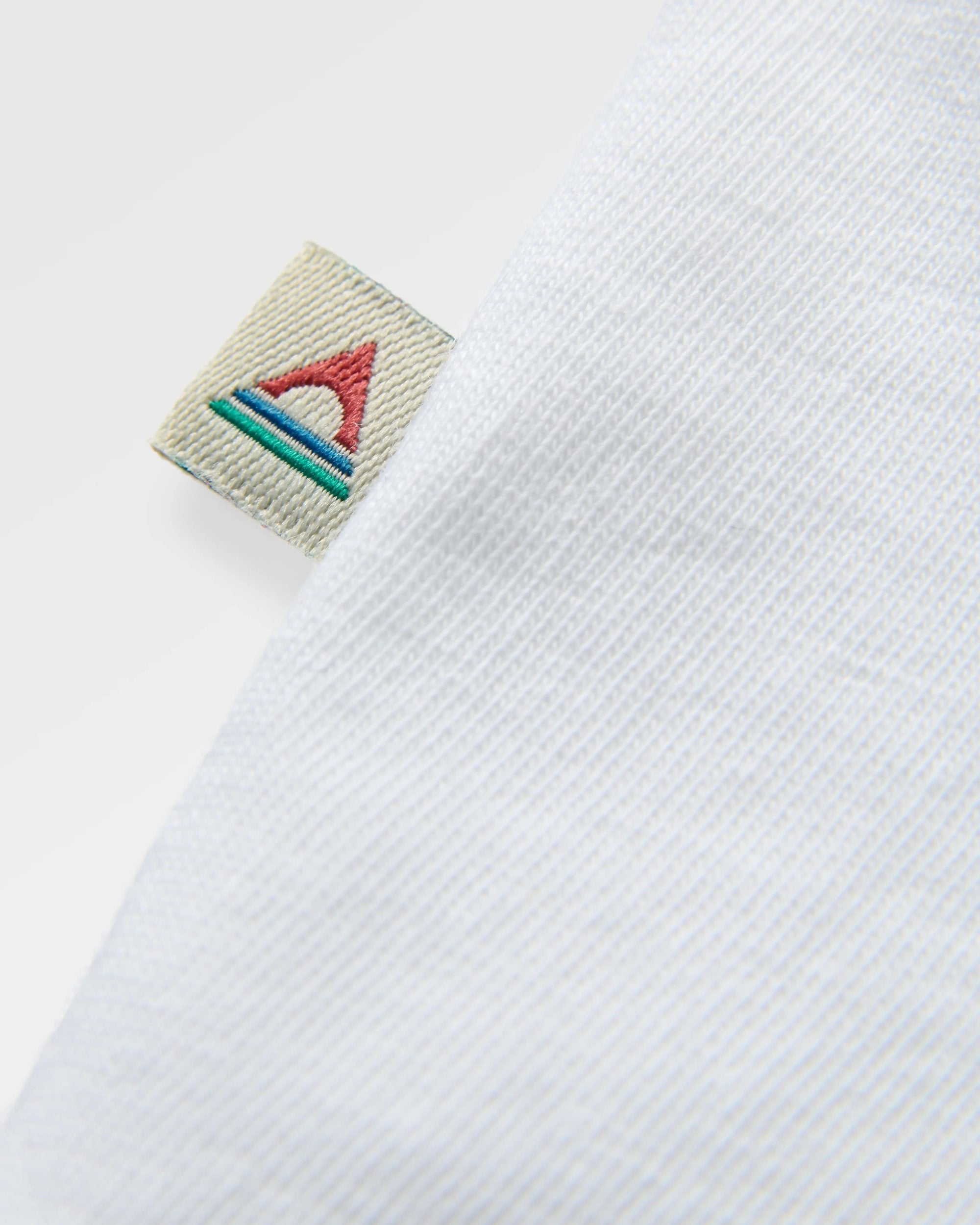 Sonoma T-Shirt - White - Flatlay