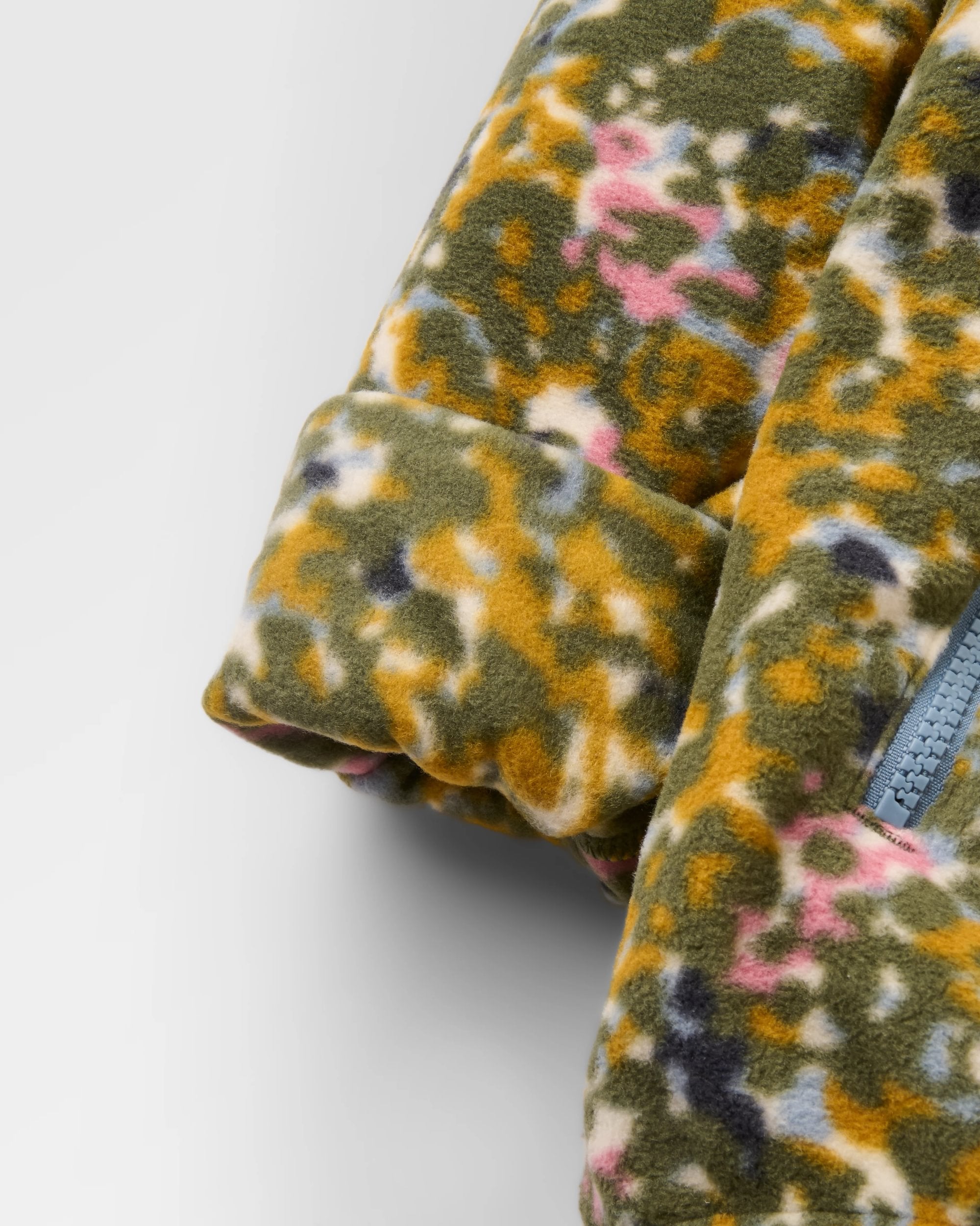 Ayla Micro Polartec® Fleece - Powder Camo Dusty Olive - Flatlay