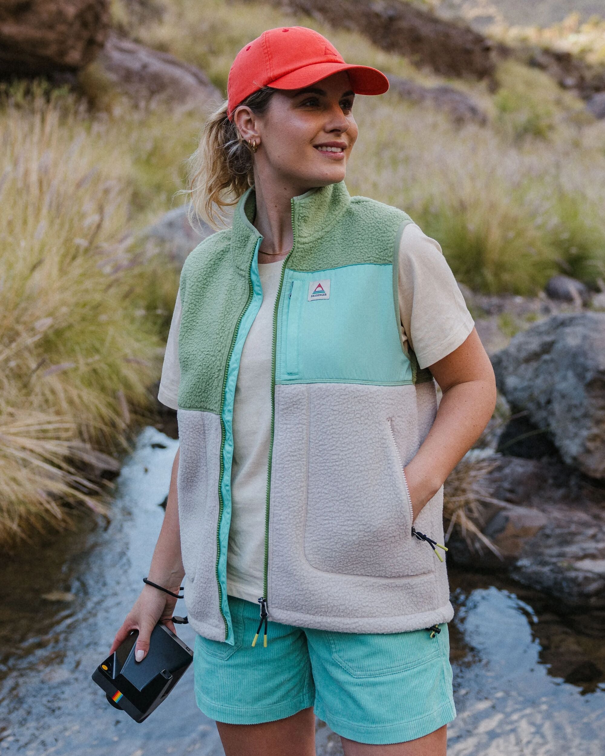 Fairbanks Recycled Sherpa Gilet - Stem Green/Vintage White - Lifestyle