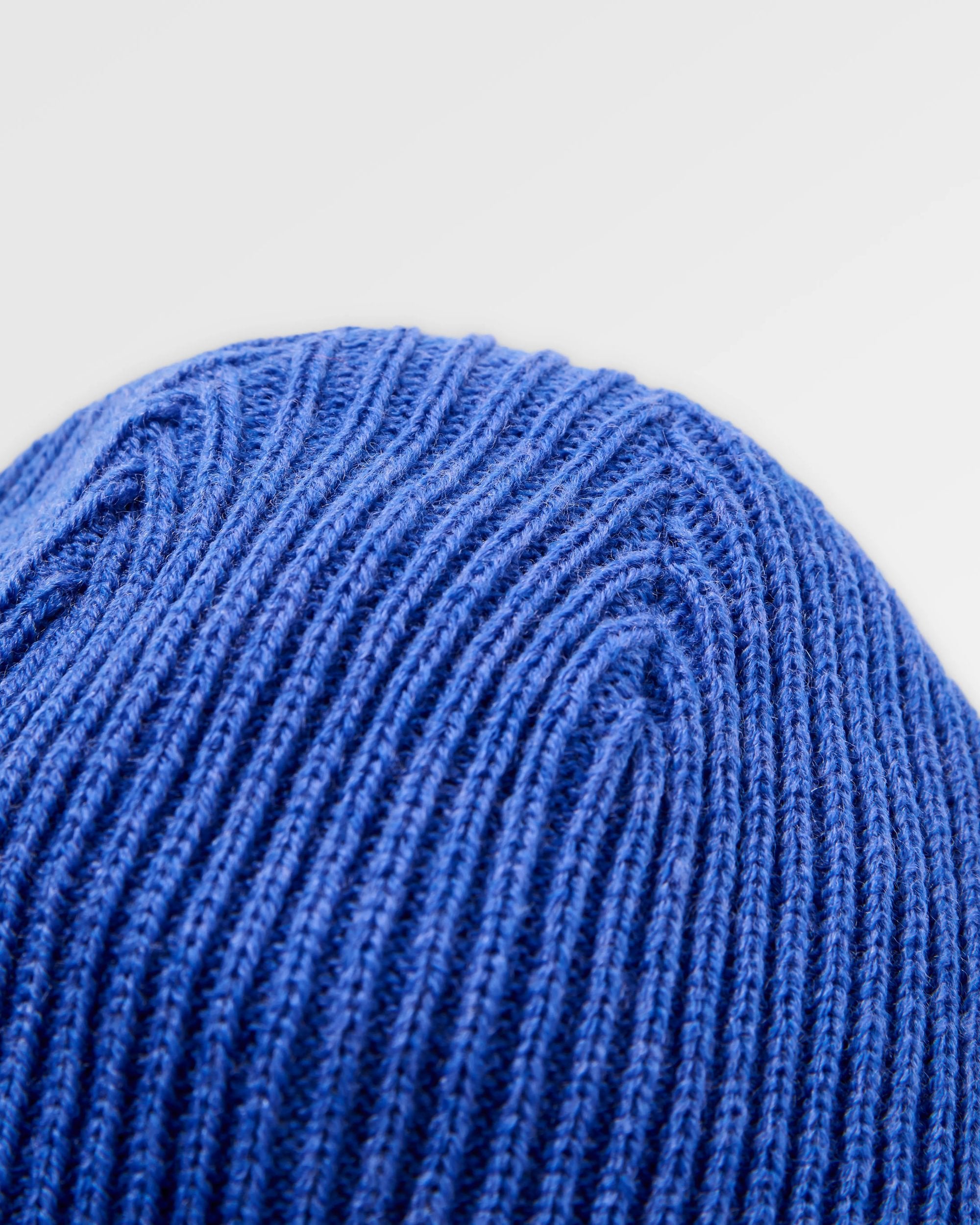 Outlook Reversible Recycled Beanie - Ice Blue / Electric Blue - Flatlay