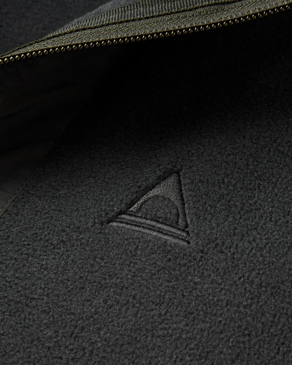 Woodland Hooded 1/2 Zip Polartec® Fleece - Black - Flatlay