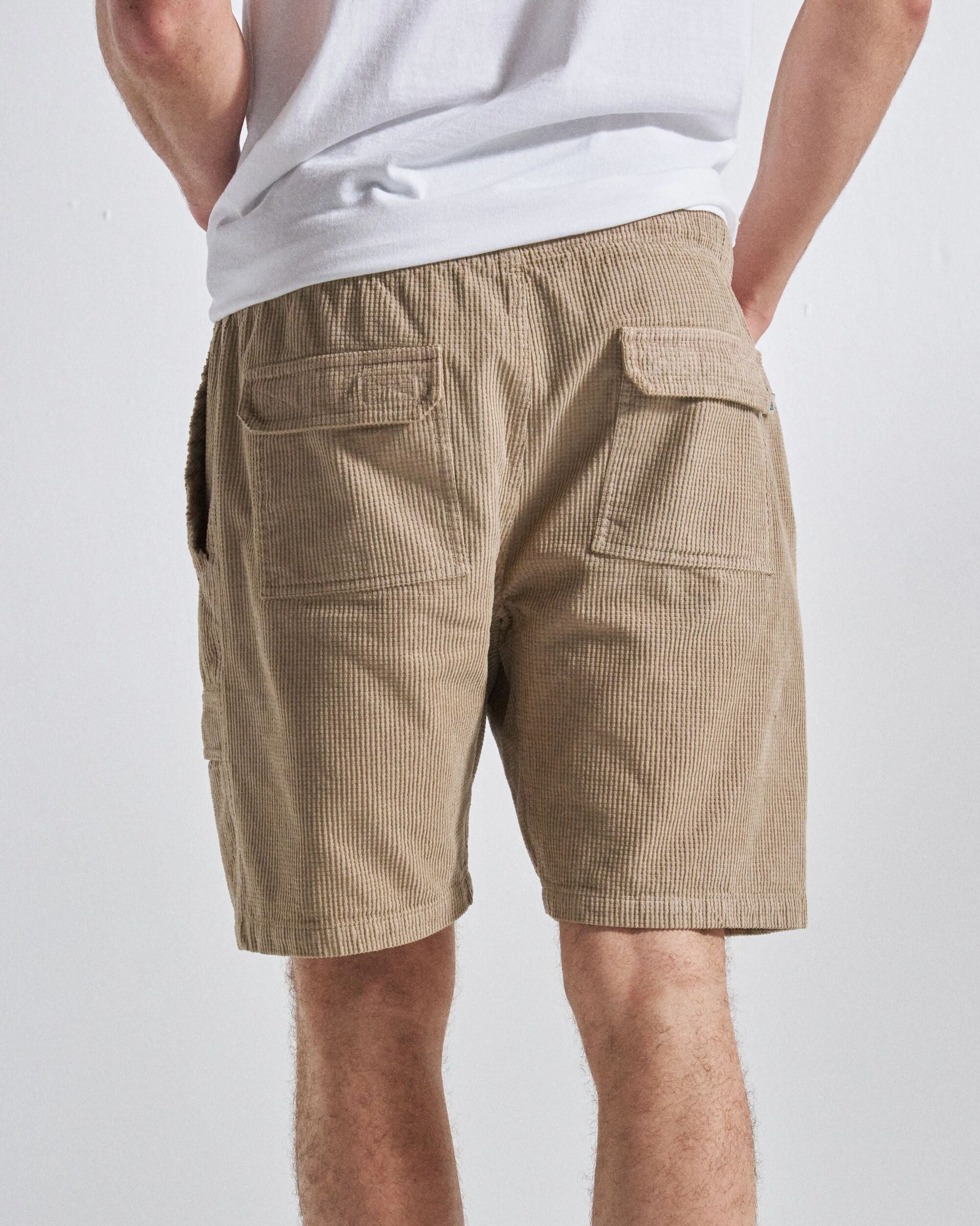 Apex Grid Cord Short - Simply Taupe - Studio Model