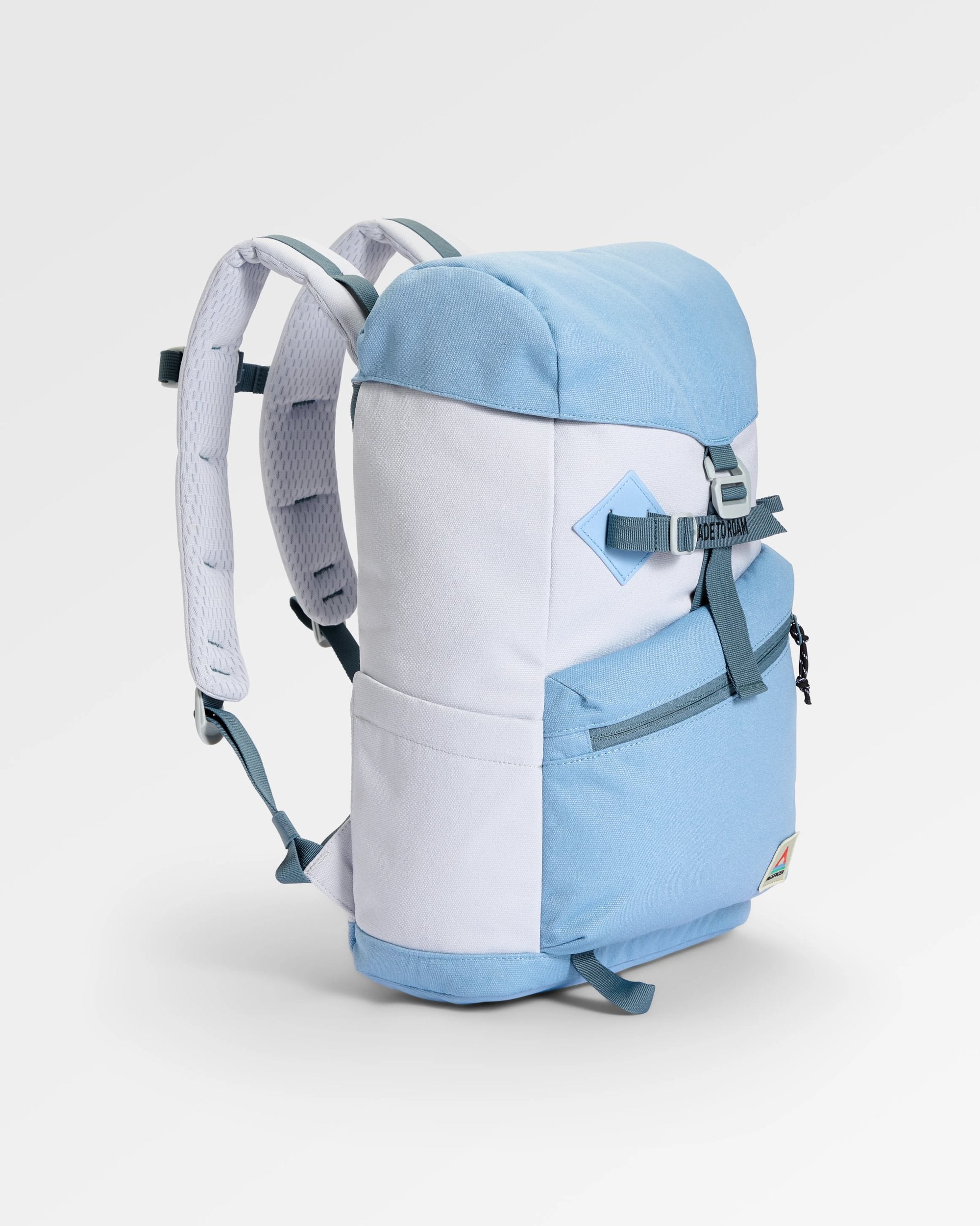 Vantage 18L Backpack - Faded Denim/ Grey Blue - Flatlay