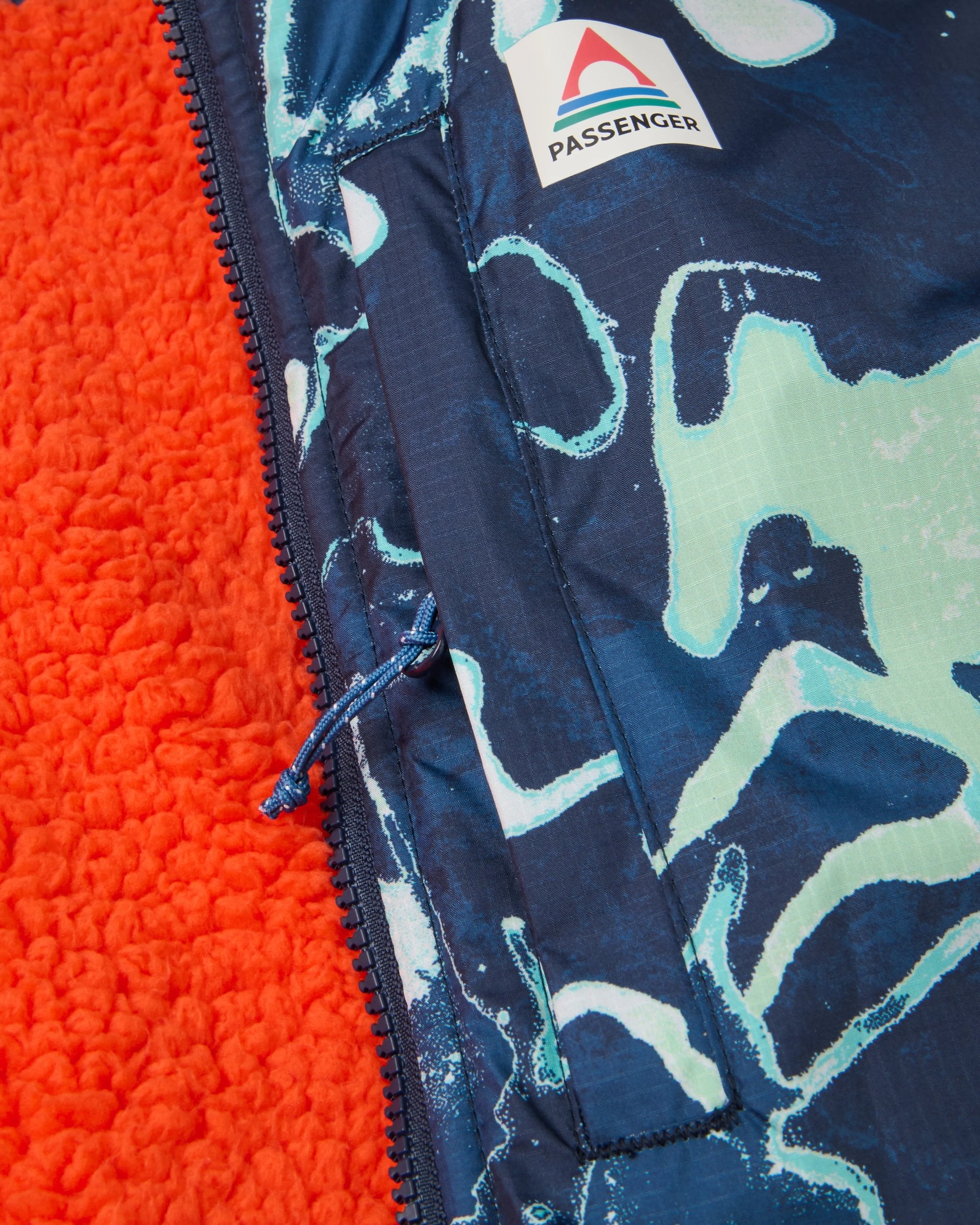 Waves Recycled Sherpa Lined Changing Robe - Frost Rich Navy - Flatlay