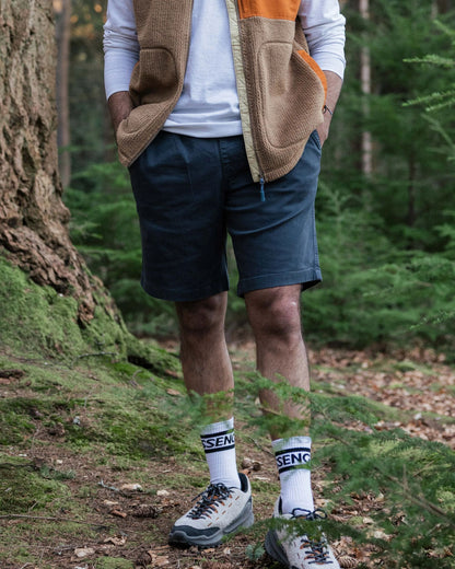 Drifter Organic Cotton Short - Charcoal - Lifestyle