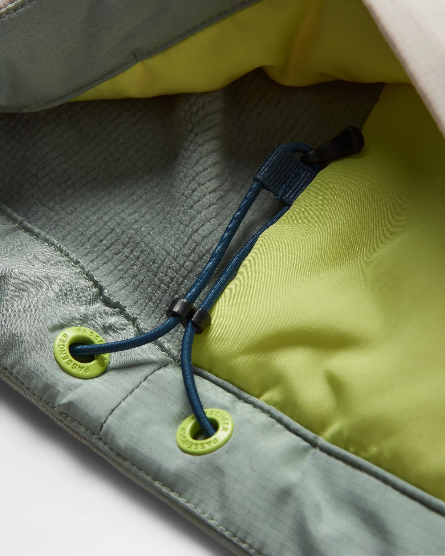 Daybreak Lite Recycled Insulated Jacket - Pistachio/Blue Steel