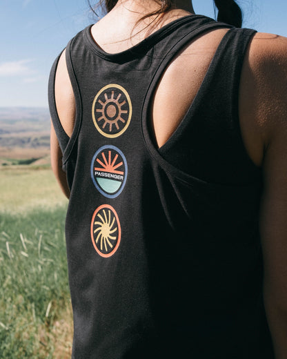 Chase The Light Drirelease® Active Vest - Black - Lifestyle