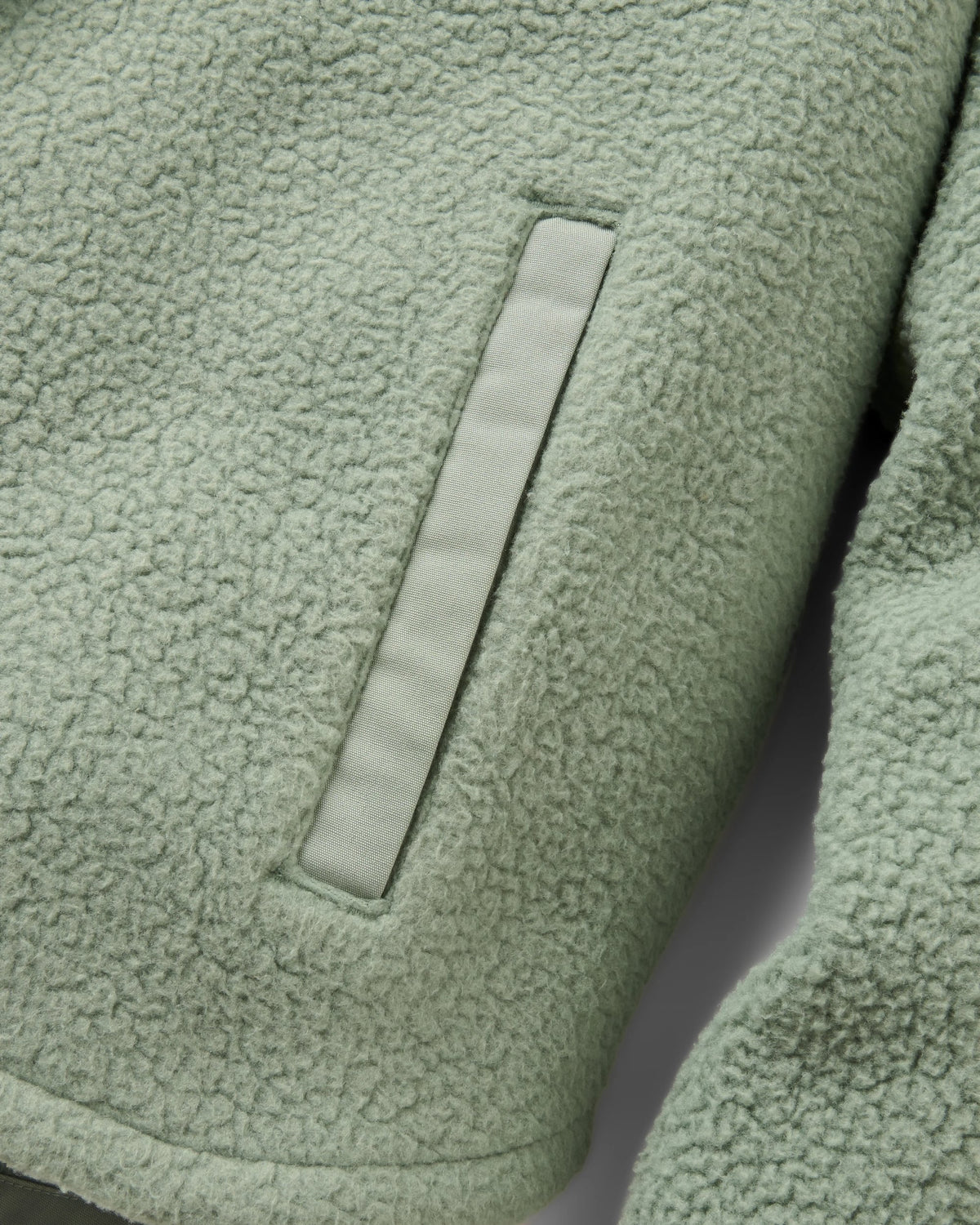 Rappel Sherpa Oversized Shirt - Pistachio - Flatlay