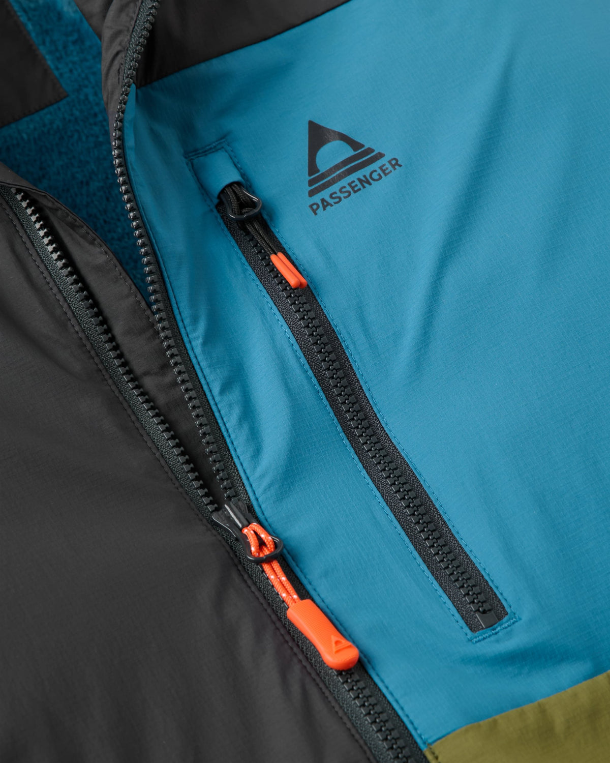 Tahoe Lined Windproof Jacket - Faded Black/Khaki - Flatlay