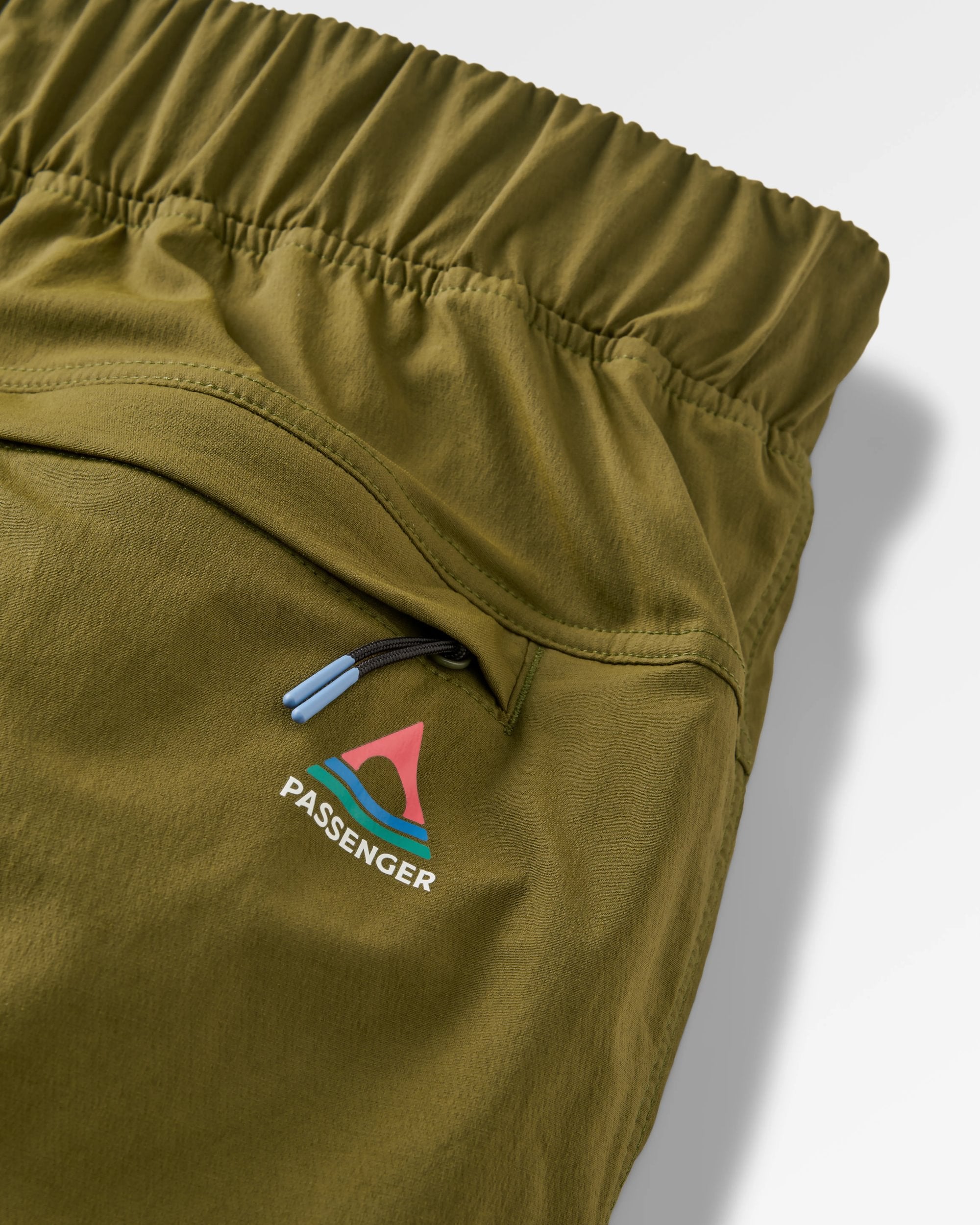 Solscape Active Jogger - Dark Olive - Flatlay