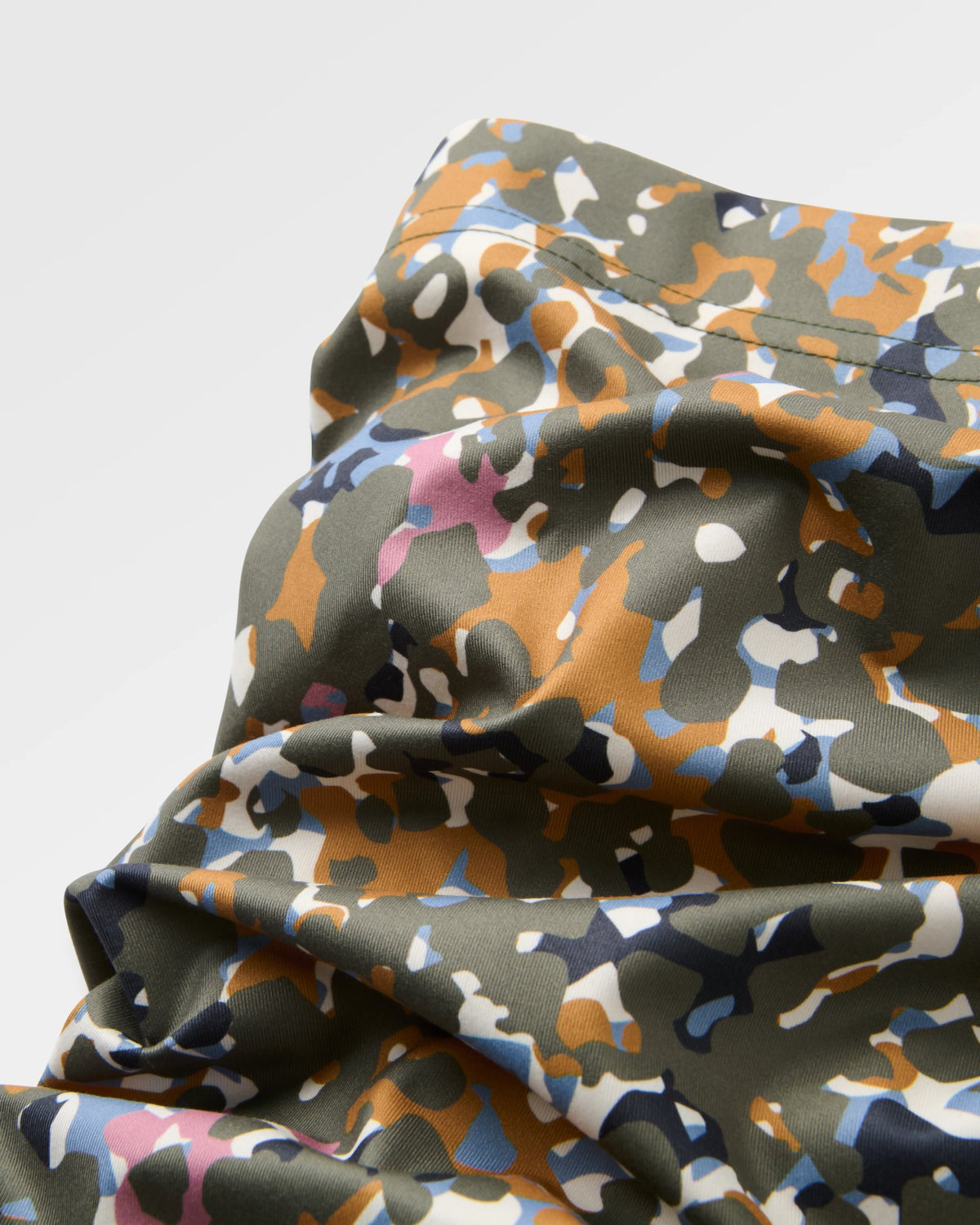 Mist Snood - Powder Camo Dusty Olive - Flatlay