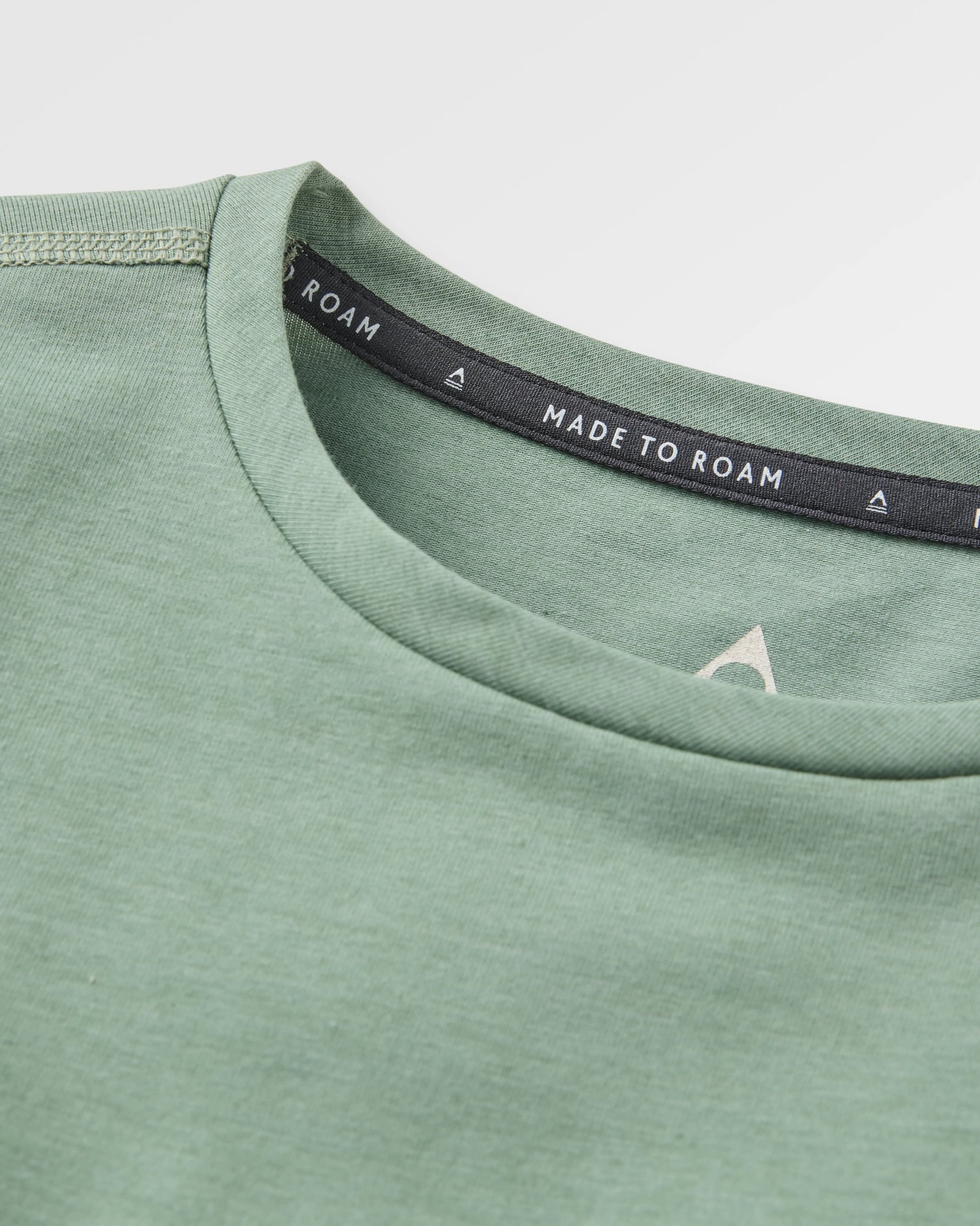 Roamscreen UPF50 Women's LS T-Shirt - Pistachio - Flatlay