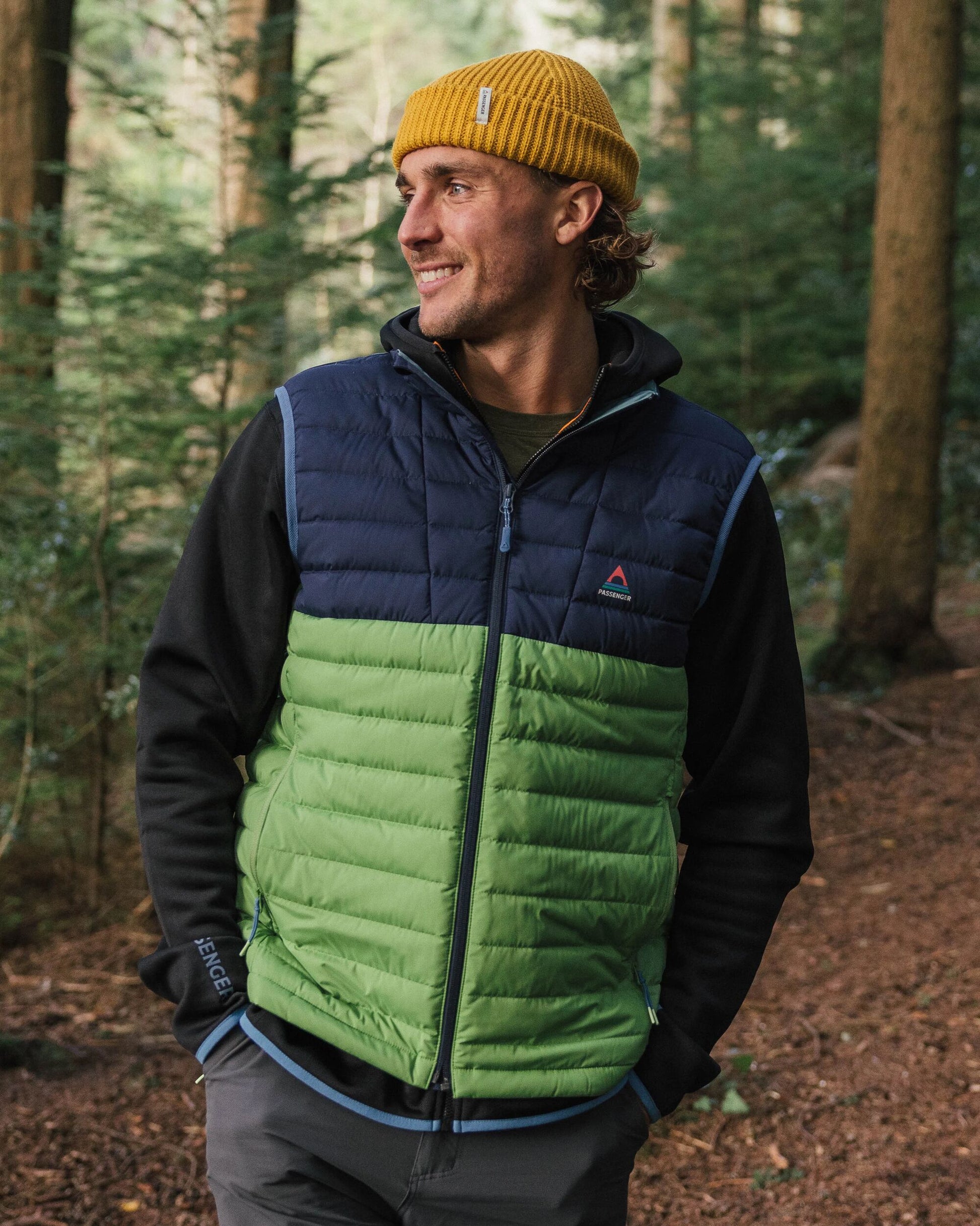 Ashland Down Recycled Vest - Rich Navy/Pear Green