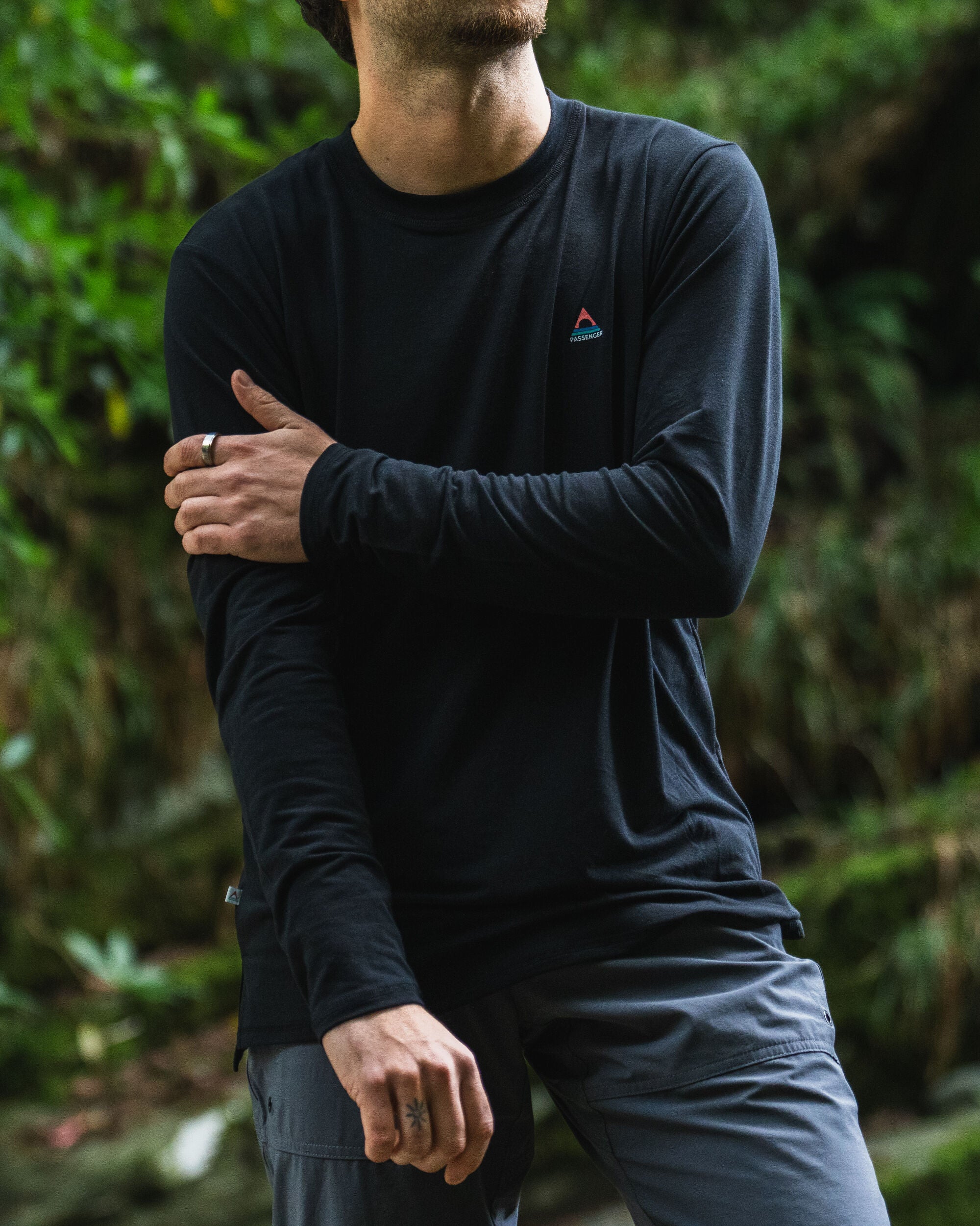 Classic Active Recycled LS T-Shirt - Black - Lifestyle