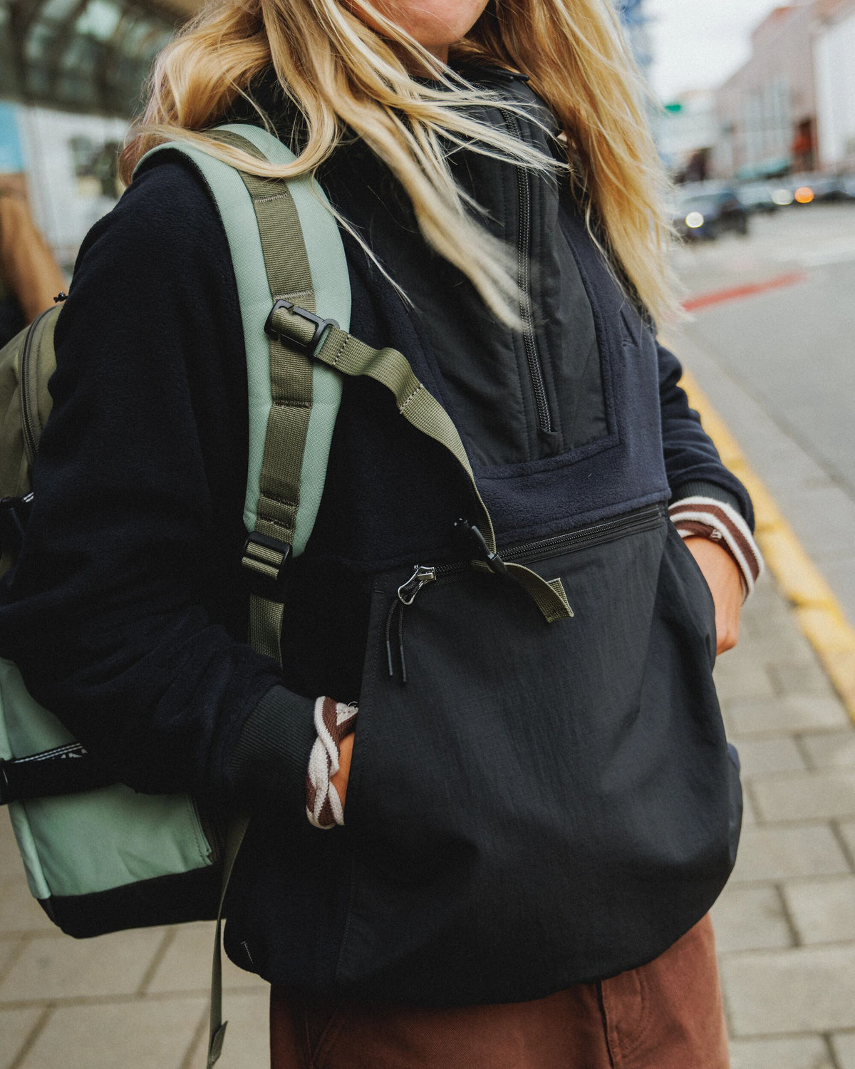 Alexander Hooded Polartec® Fleece - Black - Lifestyle