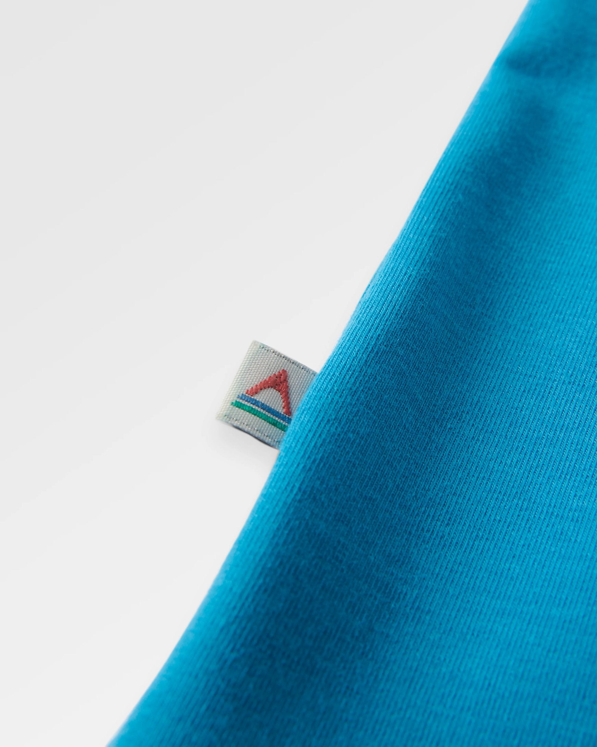 Chase The Light Drirelease® Active Vest - Bluejay - Flatlay