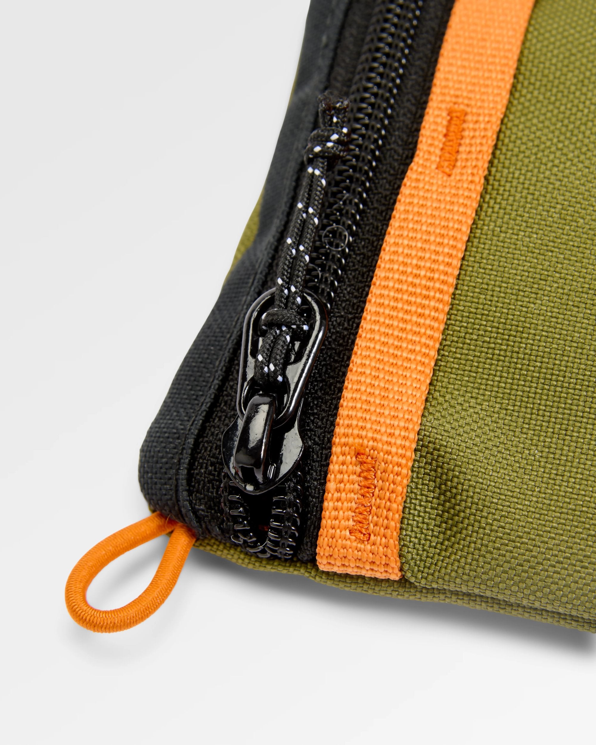 Biscuit Modular Clip On - True Black/ Khaki - Flatlay