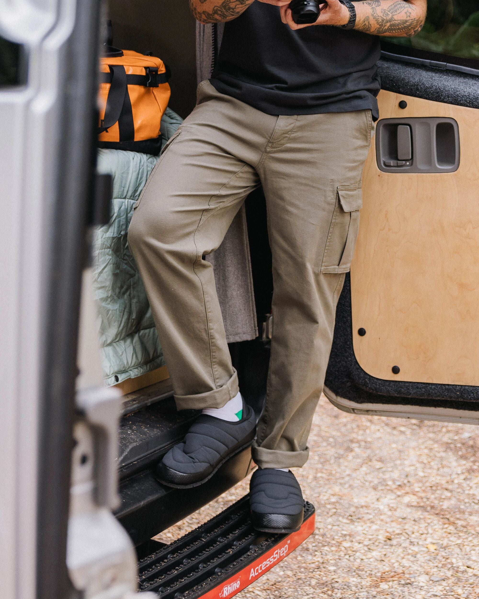Lakeside Cargo Cotton Trouser - Dusty Olive - Lifestyle