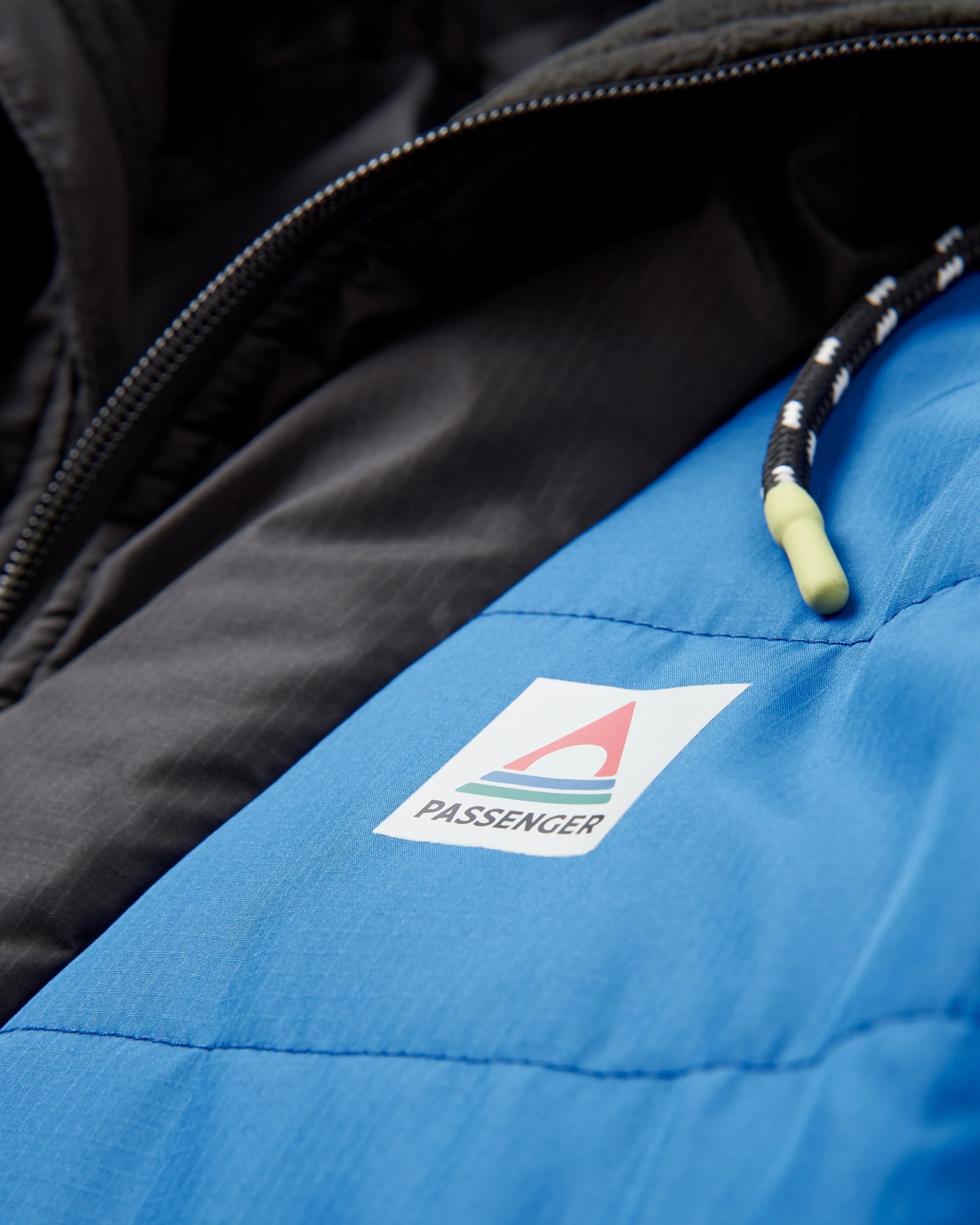 Oceanic Recycled Insulated Anorak - Azure Blue/Charcoal - Flatlay