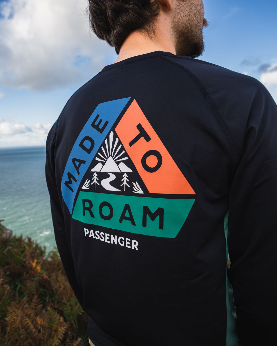 Range Recycled Active LS T-shirt - Black - Lifestyle