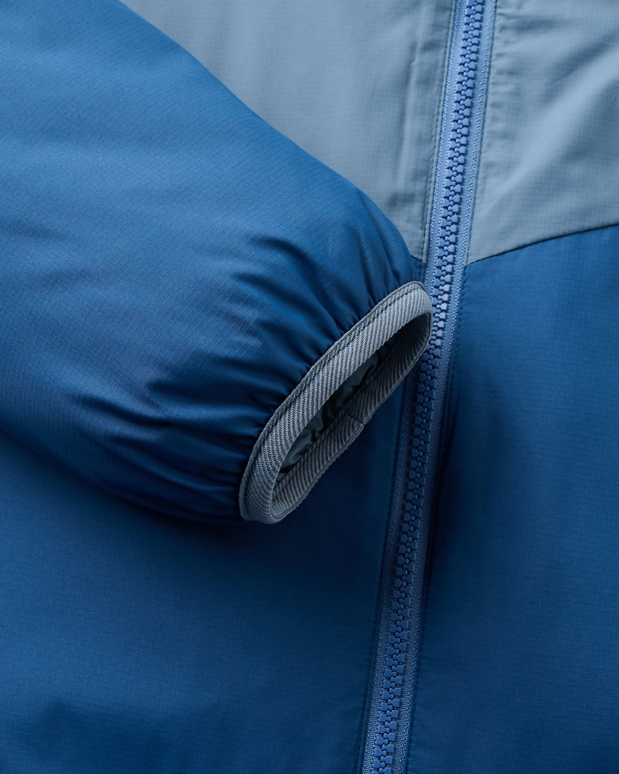 Daybreak Lightweight Recycled Thermore® Insulated Hoodless Jacket - Rich Navy/Storm Grey/Dark Denim - Flatlay