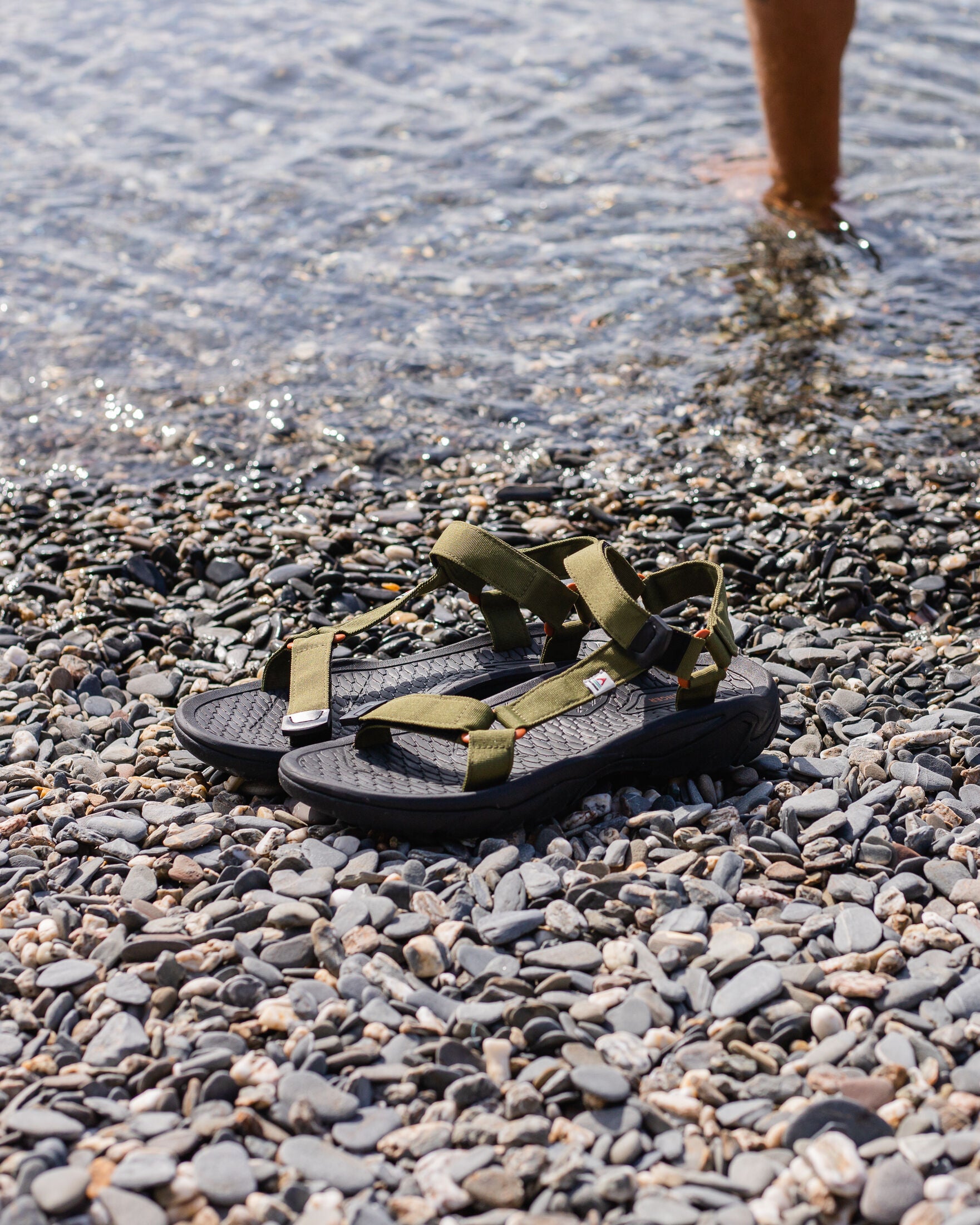 Monterey Roam Sandal - Khaki - Lifestyle