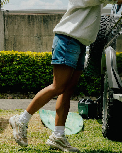 Carriso Denim Short - Light Wash Denim - Lifestyle