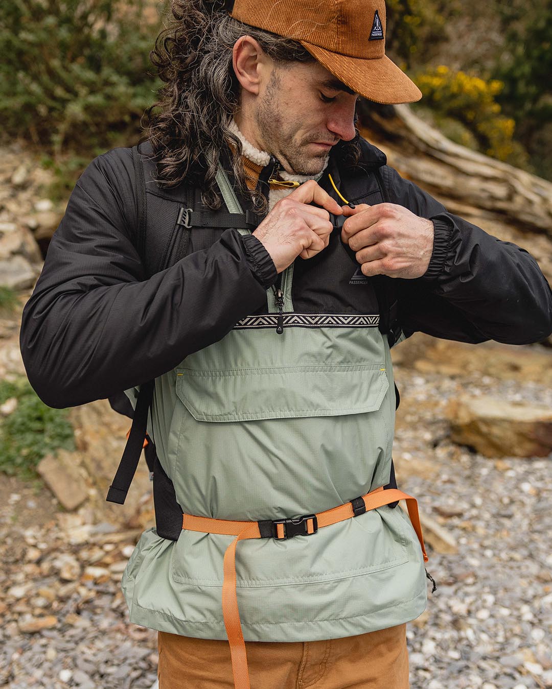 Male_Adventurer 55L Recycled Backpack - Black